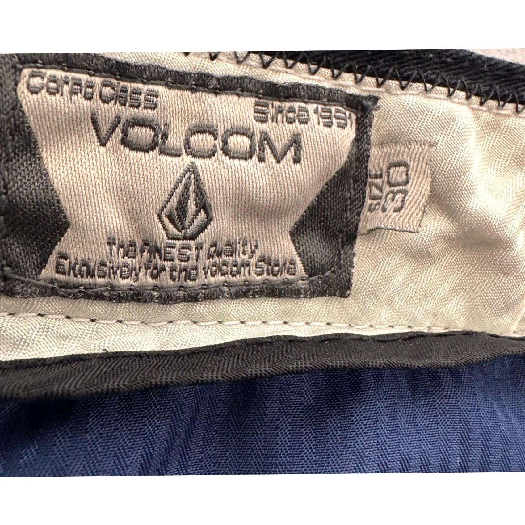 Volcom Volcom Men's Black Chino Shorts 30 10" Size US 30 / EU 46 - 3 Thumbnail