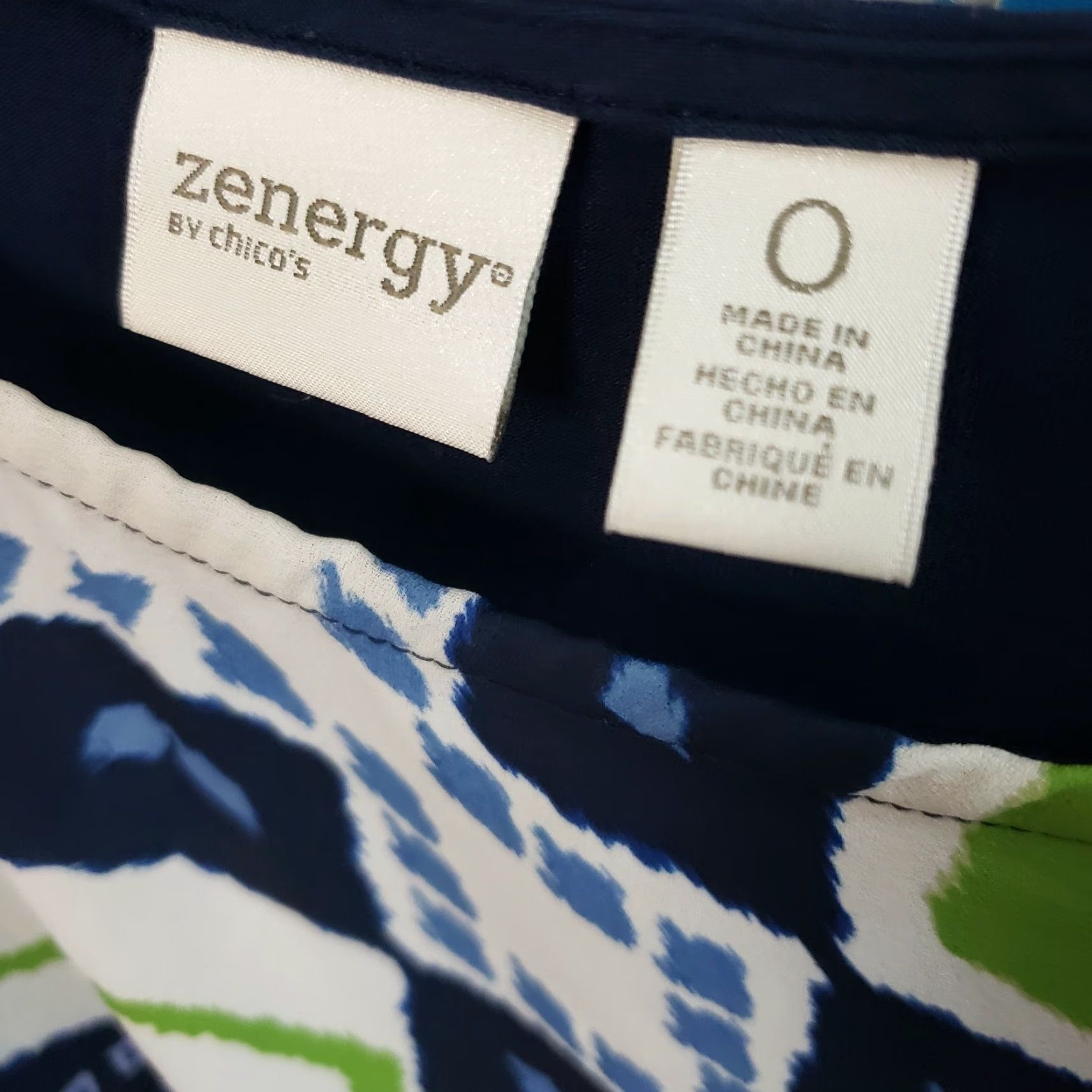 Vintage Zenergy by Chicos Womens Top Blouse Short Sleeve Size Small Blue Green Casual Geometric Pattern 2020s Mens/Womens? Size S / US 4 / IT 40 - 5 Thumbnail