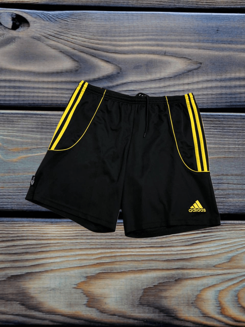 Adidas Adidas shorts streetwear Y2K ADIDAS logo Size US 32 / EU 48 - 1 Thumbnail