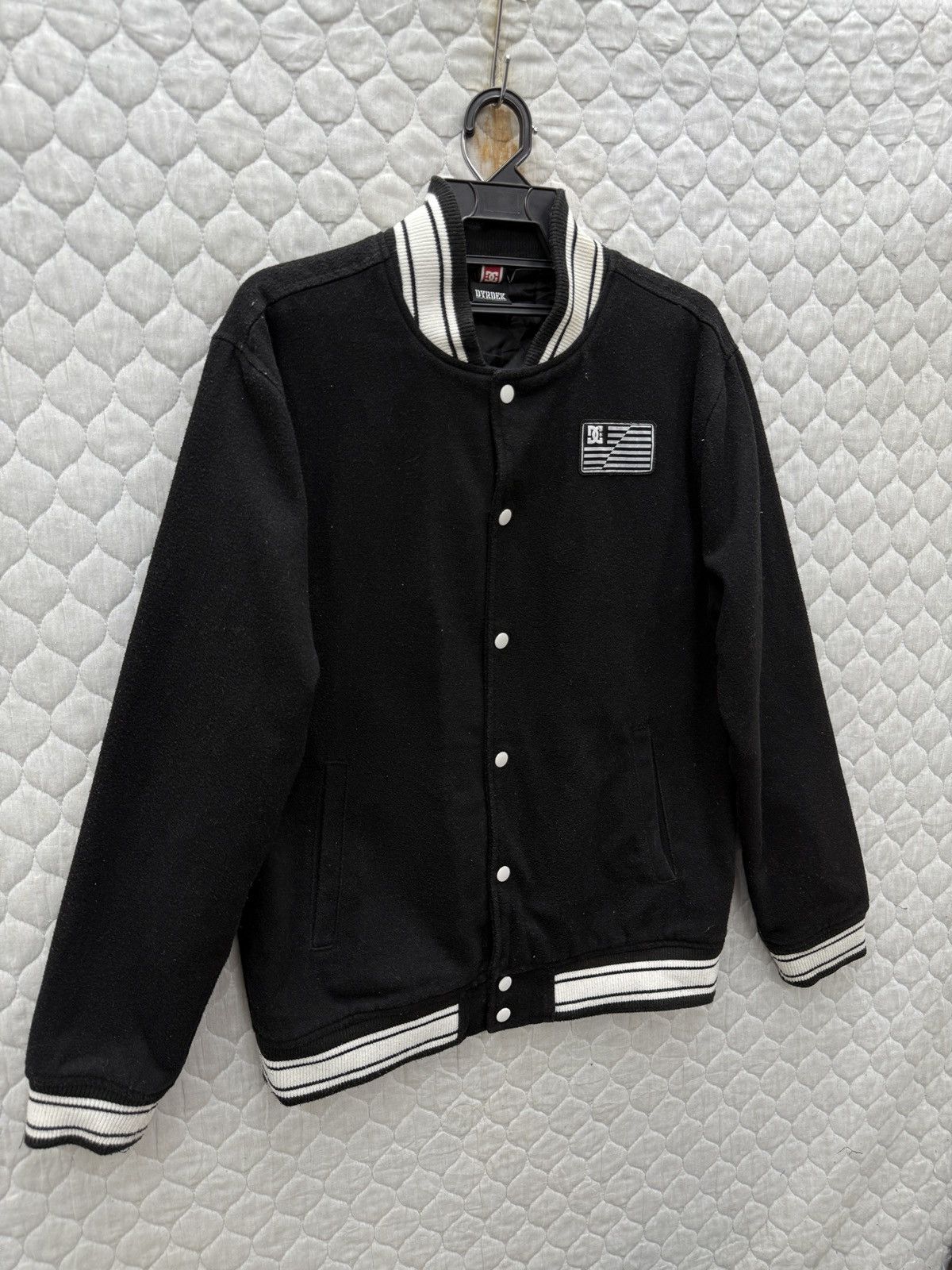 DC 🔥🔥🔥ARCHIVE DC SHOES VARSITY JACKET Size US M / EU 48-50 / 2 - 4 Thumbnail