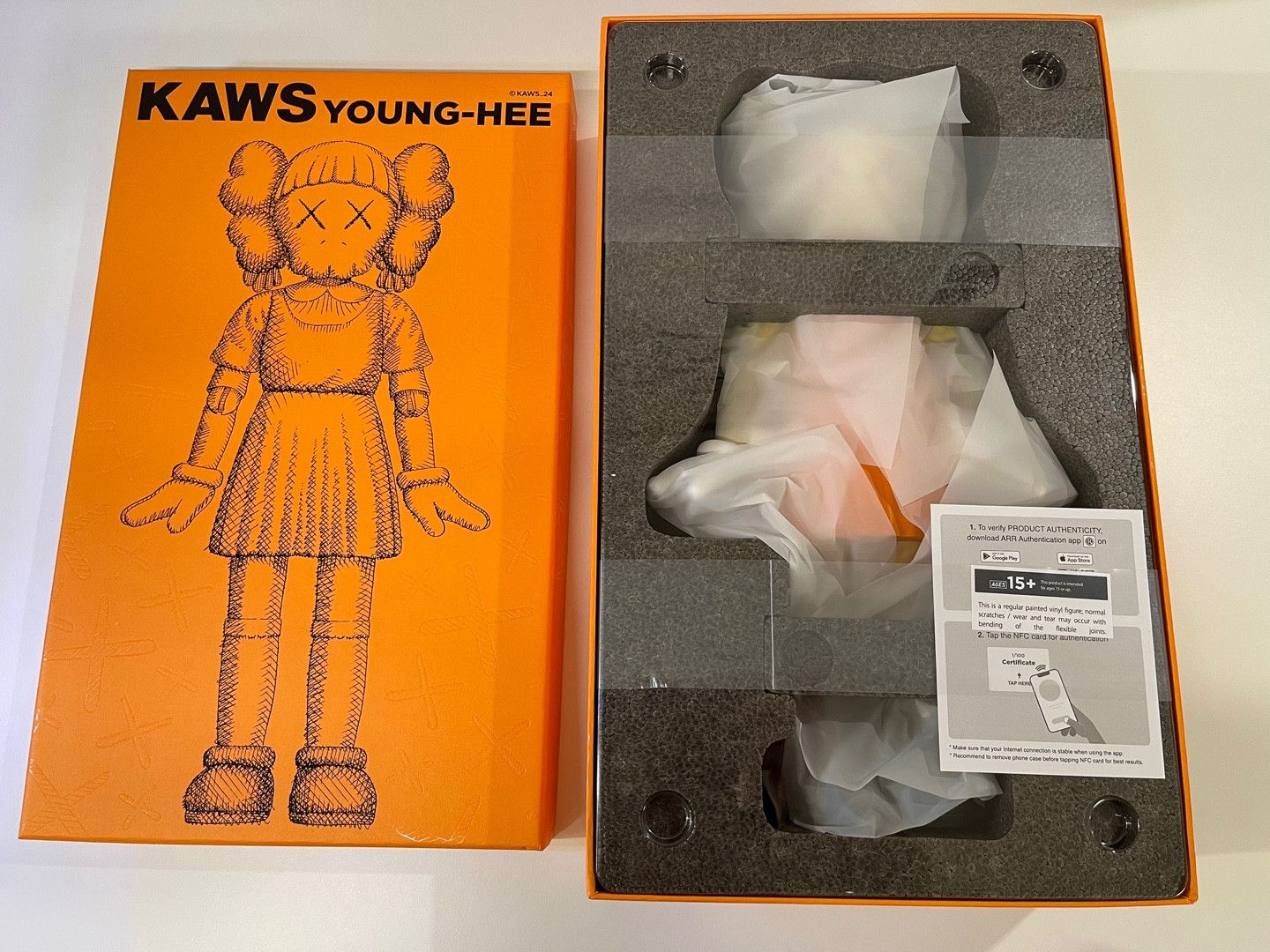 Kaws × Medicom Toy Kaws x Squid Game Young-Hee Vinyl Figure Coloured Size ONE SIZE - 8 Thumbnail