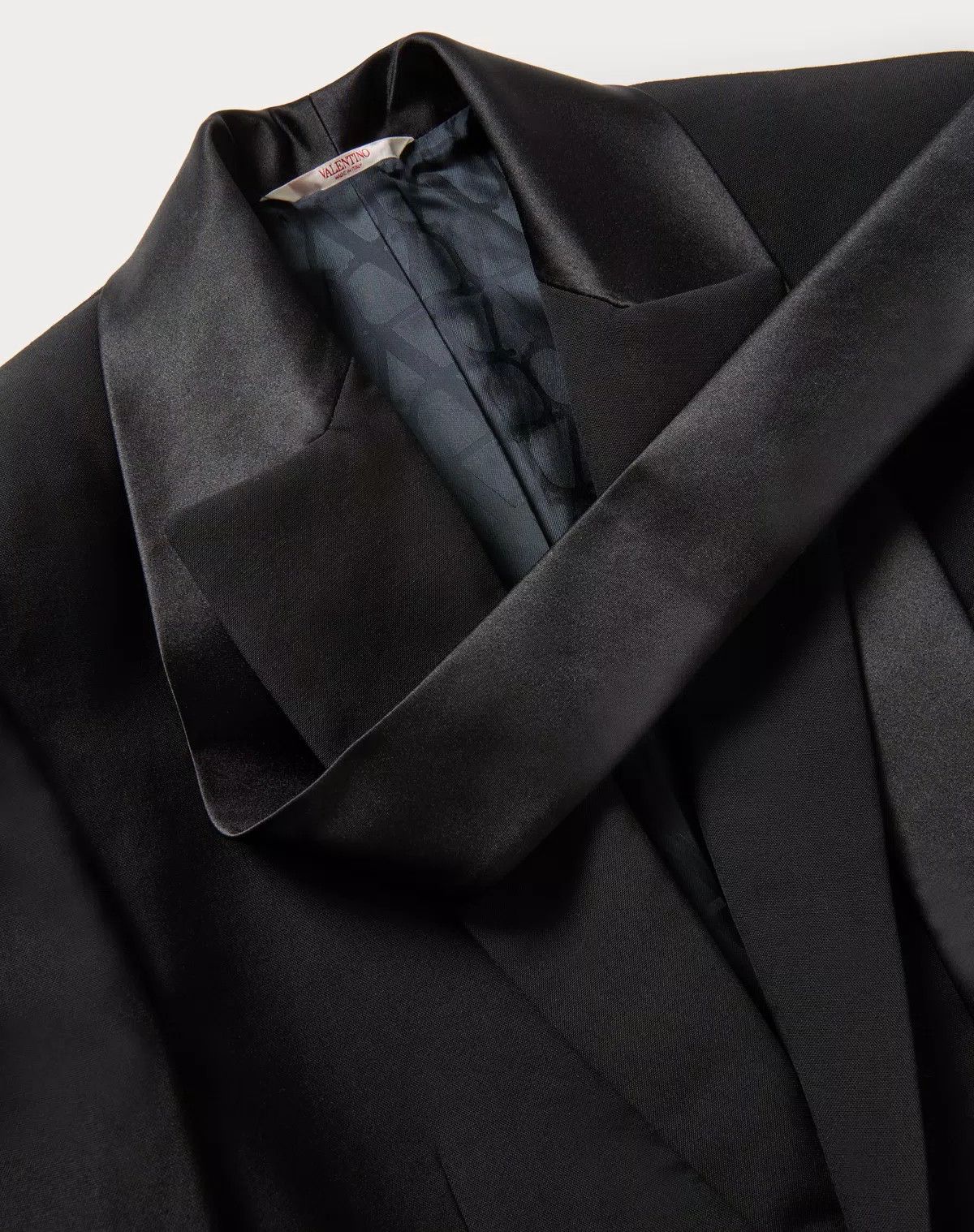 Valentino oc11z0725 Single Breasted Wool Jacket in Black Size US M / EU 48-50 / 2 - 3 Thumbnail
