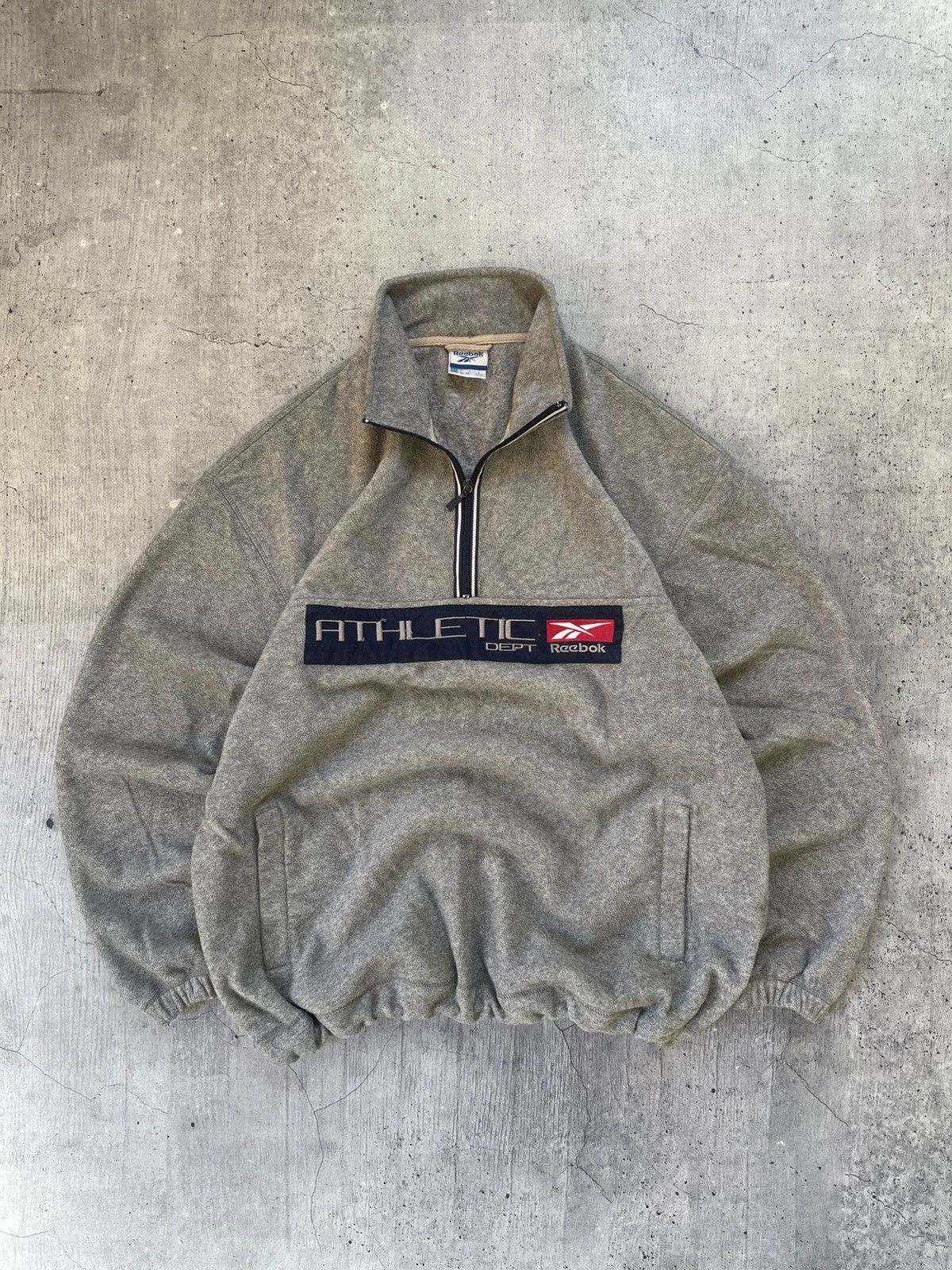 Reebok × Vintage Vintage Y2K Reebok Athletic DEPT Embroidered logo sweatshirt Size US L / EU 52-54 / 3 - 1 Thumbnail
