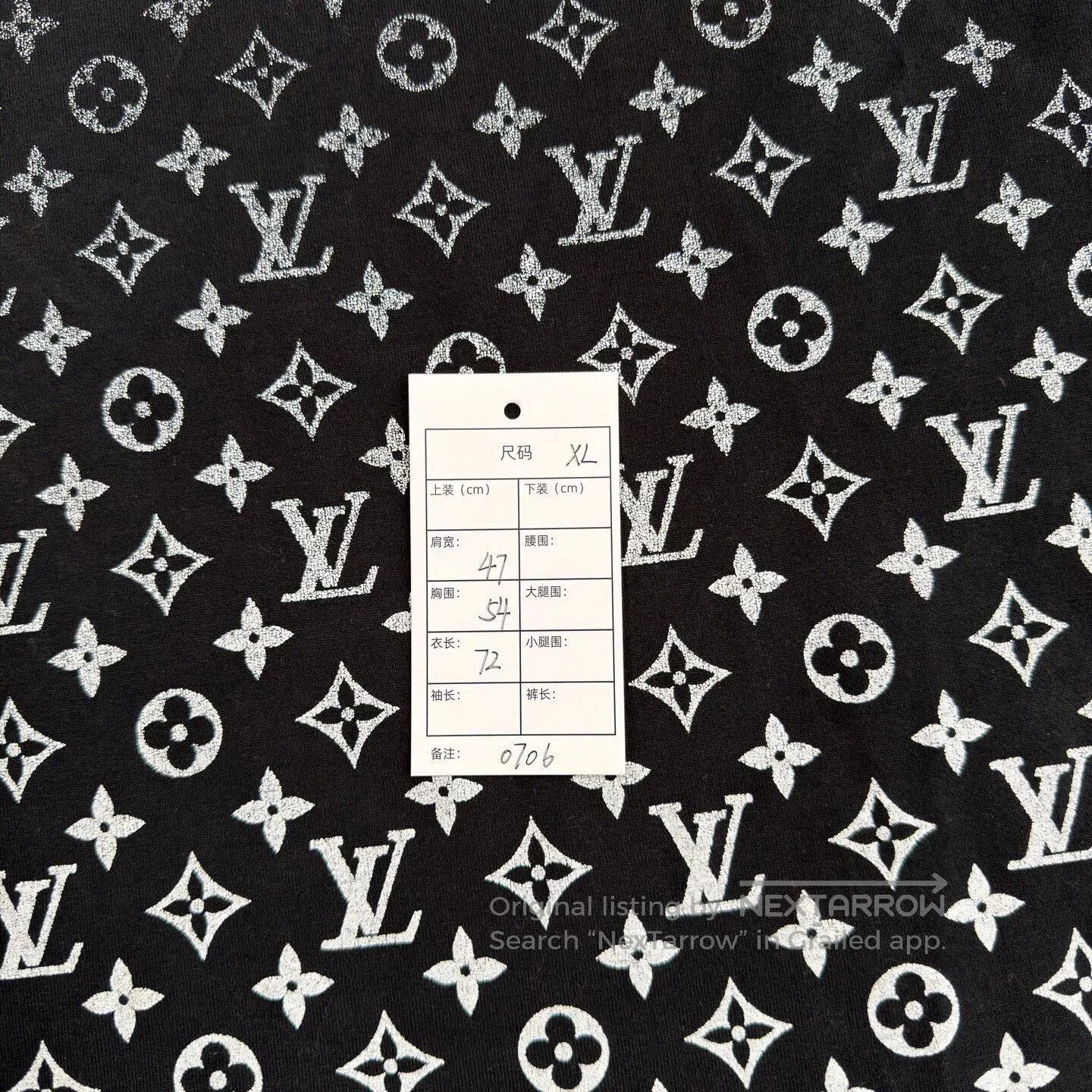 Louis Vuitton Black Gradient Logo Print Short Sleeve T-Shirt. Size US XL / EU 56 / 4 - 6 Thumbnail