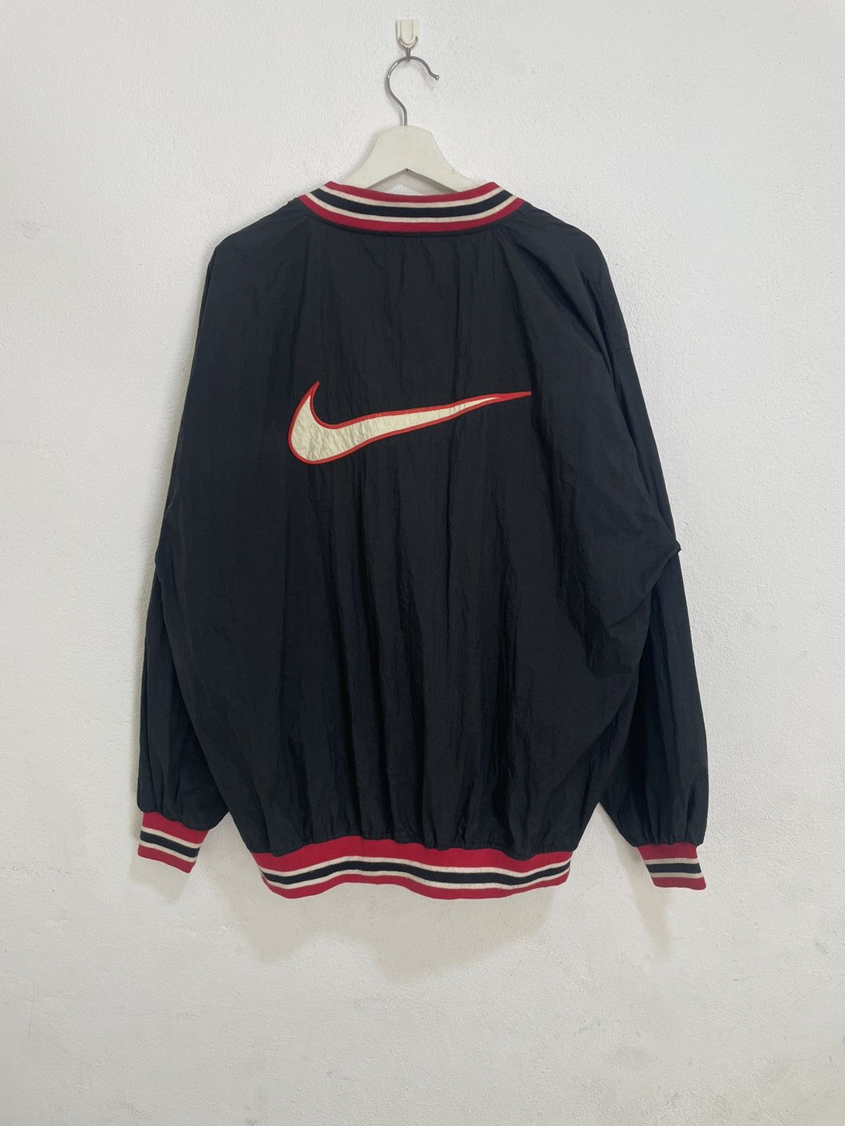Nike × Vintage vintage 90s nike embroidered logo nylon pullover Size US L / EU 52-54 / 3 - 3 Thumbnail