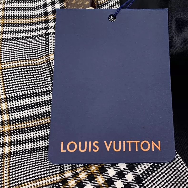 Louis Vuitton Louis Vuitton Color-block buttoned plaid wool casual skirt Size 35" - 8 Thumbnail