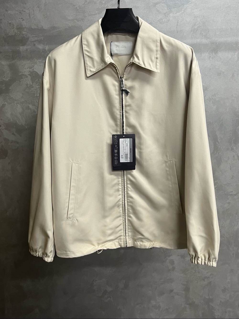 Prada Full Zip Windbreaker Art. SGV126 Mat. 09W | Grailed