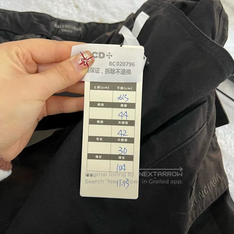 Balenciaga Balenciaga size XXS Distressed pocket work pants Size US 27 - 5 Thumbnail