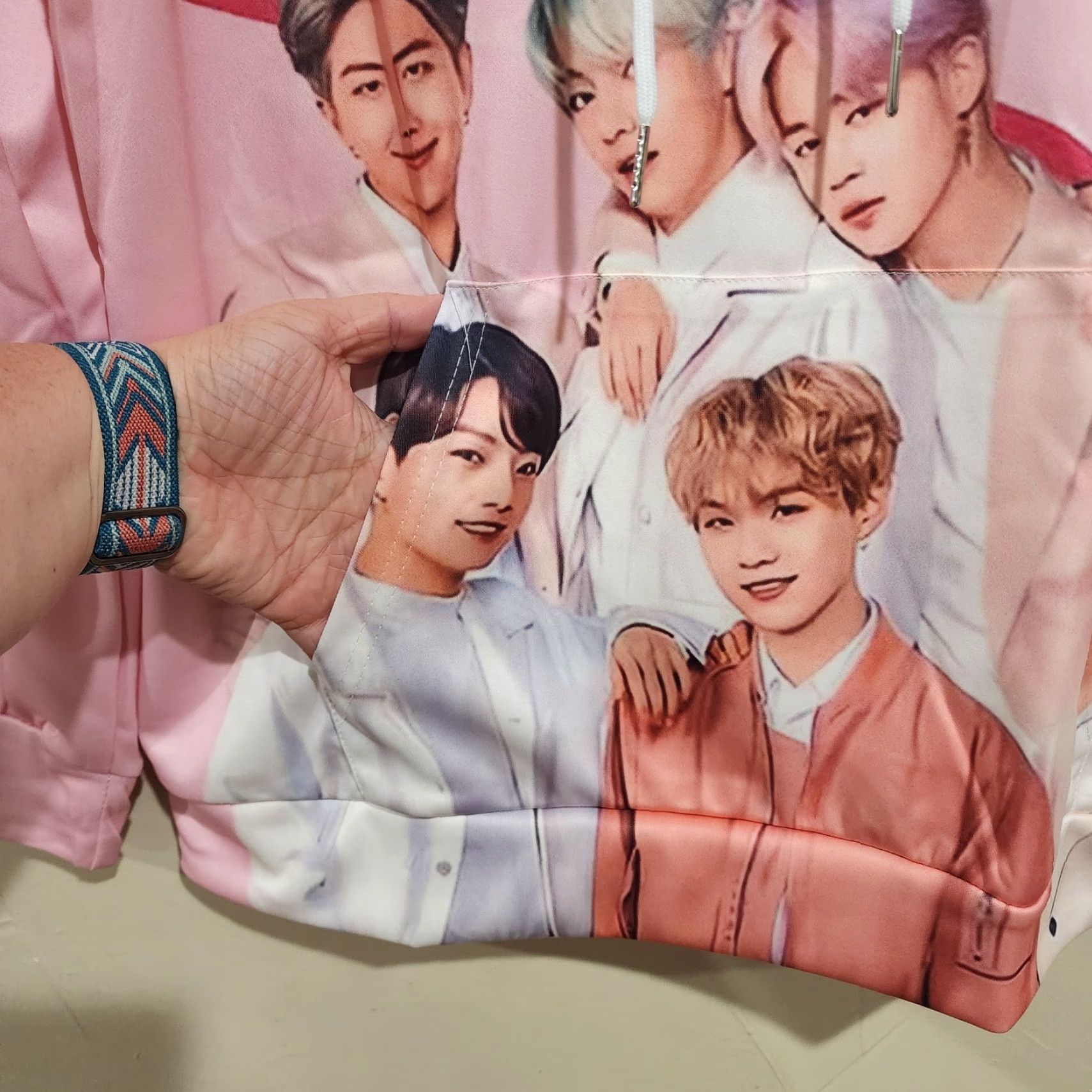 Pinko NWOT BTS Band Pink Hearts Long Sleeve Hoodie Sweatshirt Men XL Pink Hoodie Regular Fit Pullover Hooded Polyester Sweatshirt Size US XL / EU 56 / 4 - 4 Thumbnail