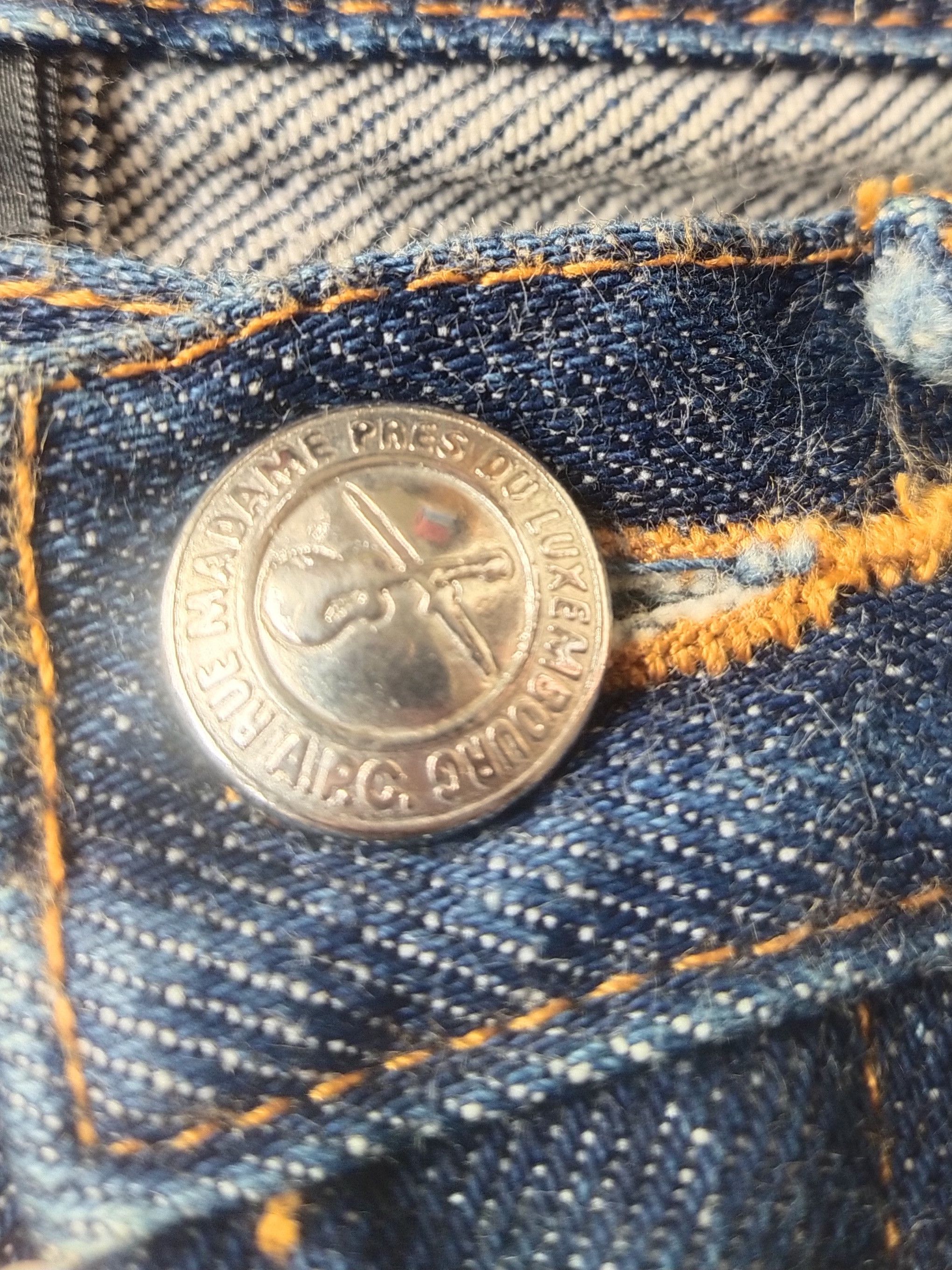A.P.C. A.P.C. Petit Standard Raw Japanese Denim Cut-Off Shorts Size 25" / US 0 / IT 36 - 4 Thumbnail