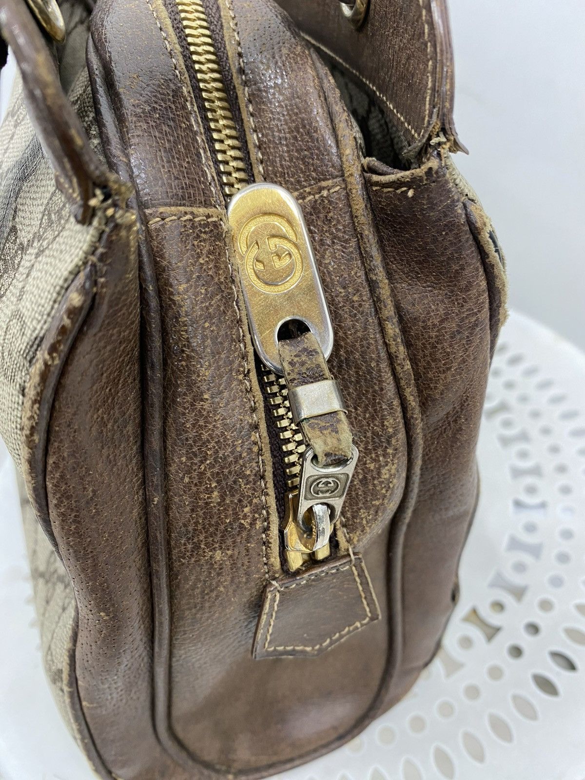 Gucci Vintage gucci monogram leather handbag Size ONE SIZE - 5 Thumbnail