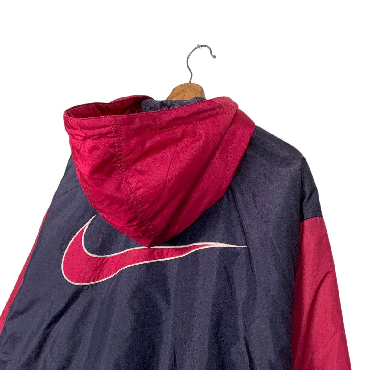 Nike Vintage Nike Basketball Swoosh Hooded Windbreaker Jacket Size US M / EU 48-50 / 2 - 9 Thumbnail