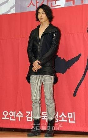 Rick Owens Rick Owens SS 2010 Cream Gravel Waxed Jeans Size US 29 - 9 Thumbnail
