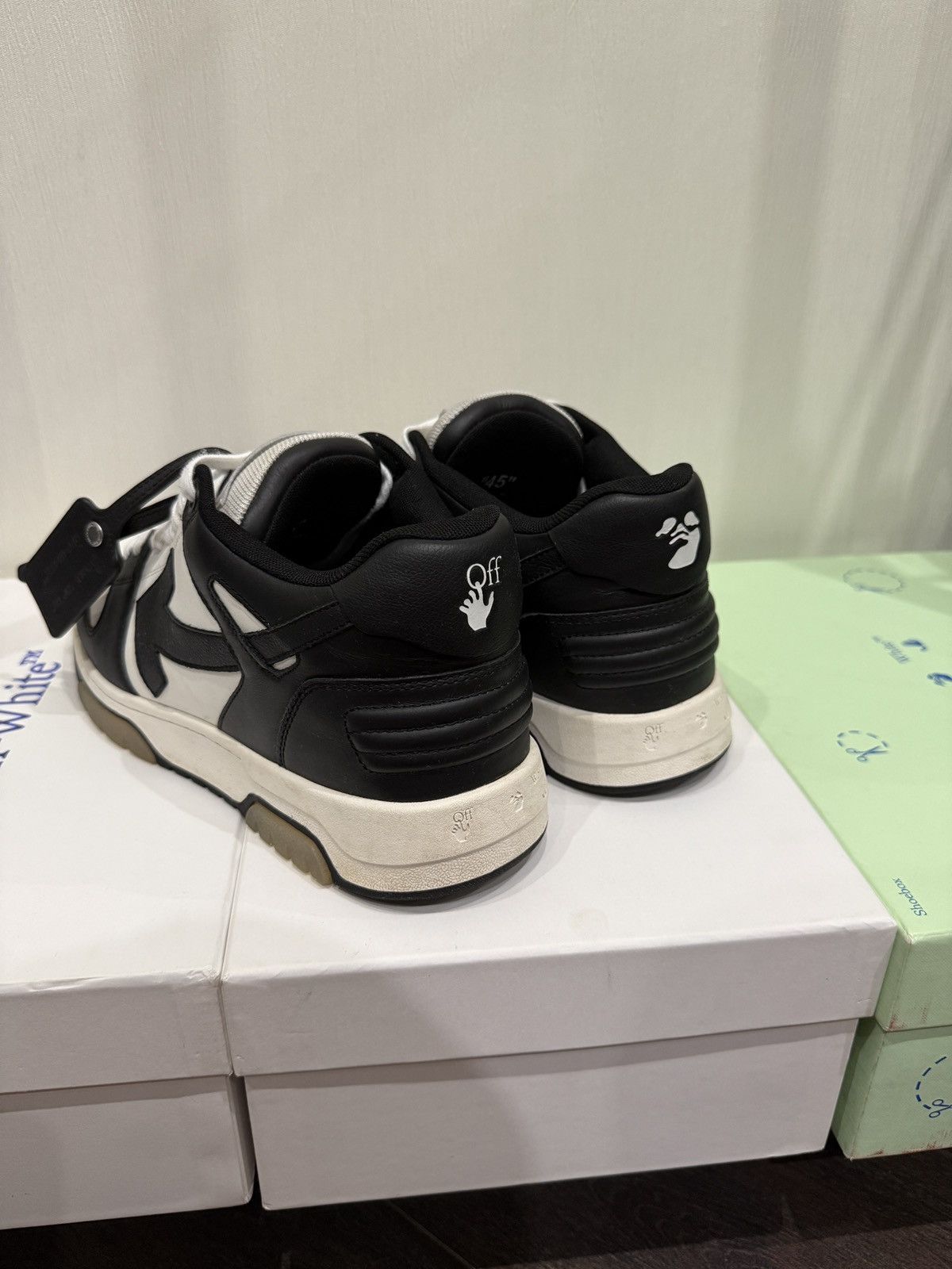 Off-White Off White out of office Size US 12 / EU 45 - 4 Thumbnail