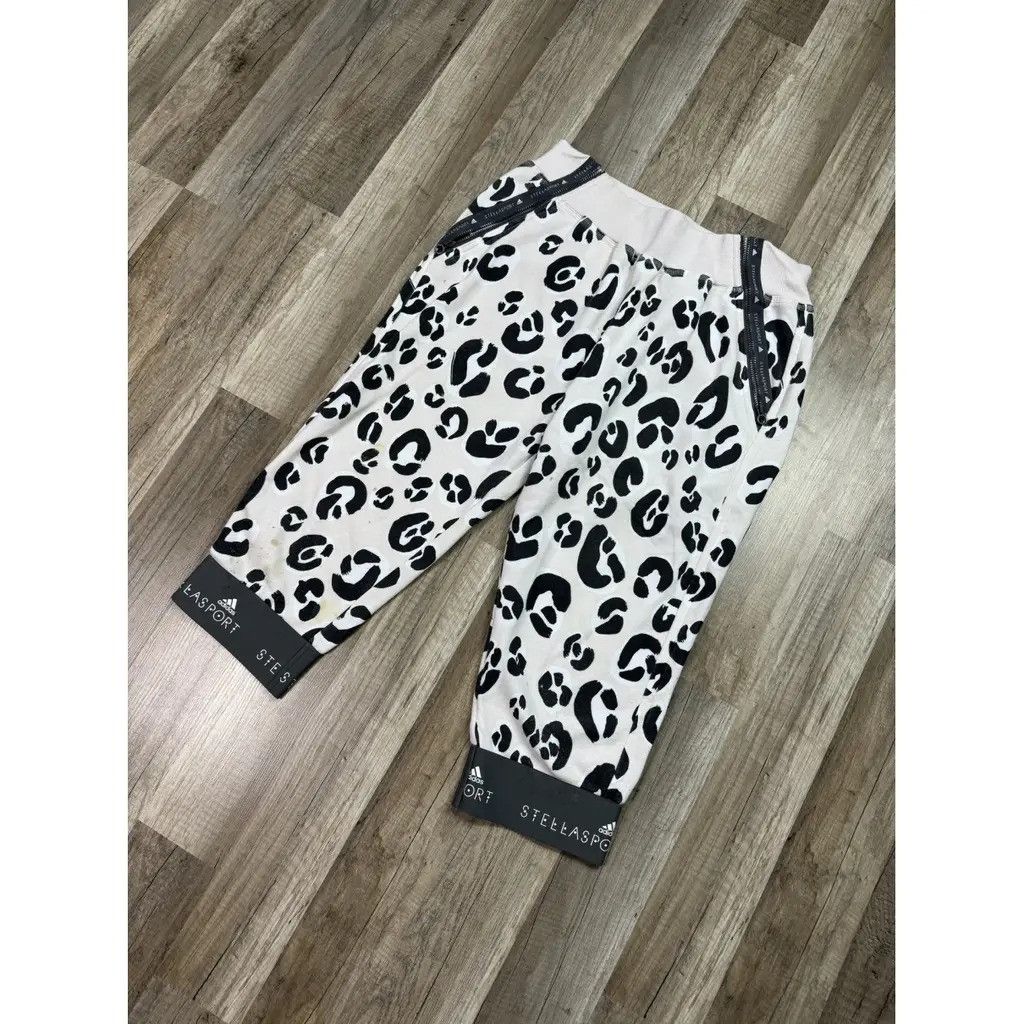 Stella McCartney Stella McCartney x Adidas Shorts Size: M Size 27" / US 4 / IT 40 - 2 Thumbnail