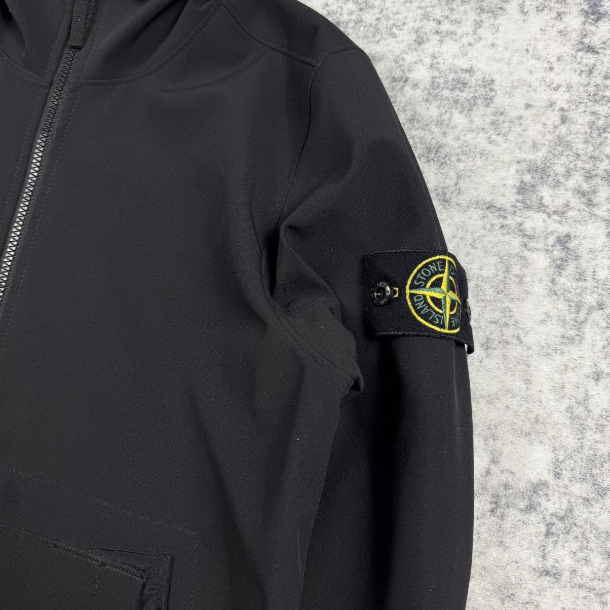 Stone Island Stone Island Soft Shell-R Hooded ʼBlack’ Jacket Size US S / EU 44-46 / 1 - 3 Thumbnail