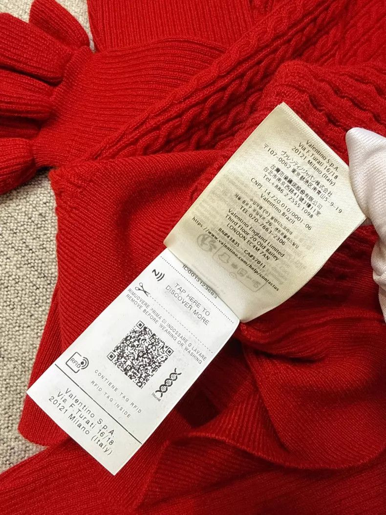 Valentino Valentino Red V-neck wool knit ruffled sleeve pullover Size XL / US 12-14 / IT 48-50 - 6 Thumbnail