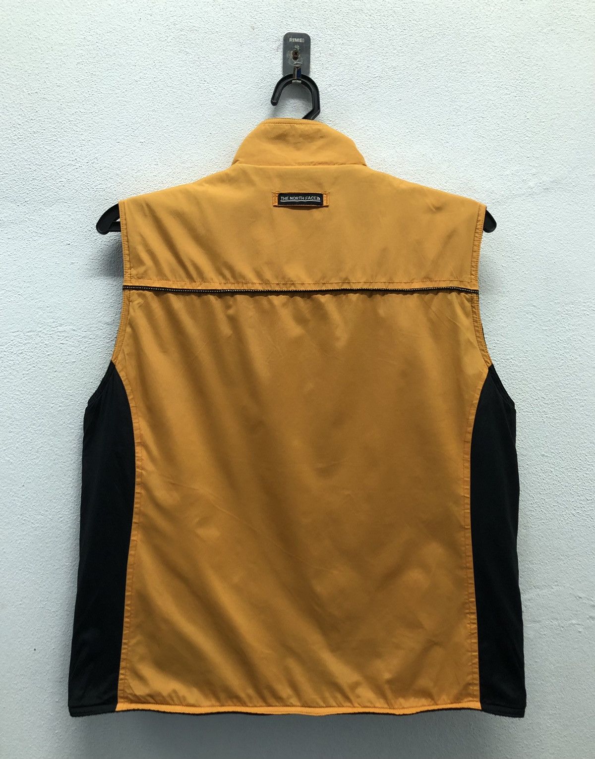 The North Face Vintage The North Face Sleeveless Jacket Size US M / EU 48-50 / 2 - 2 Thumbnail