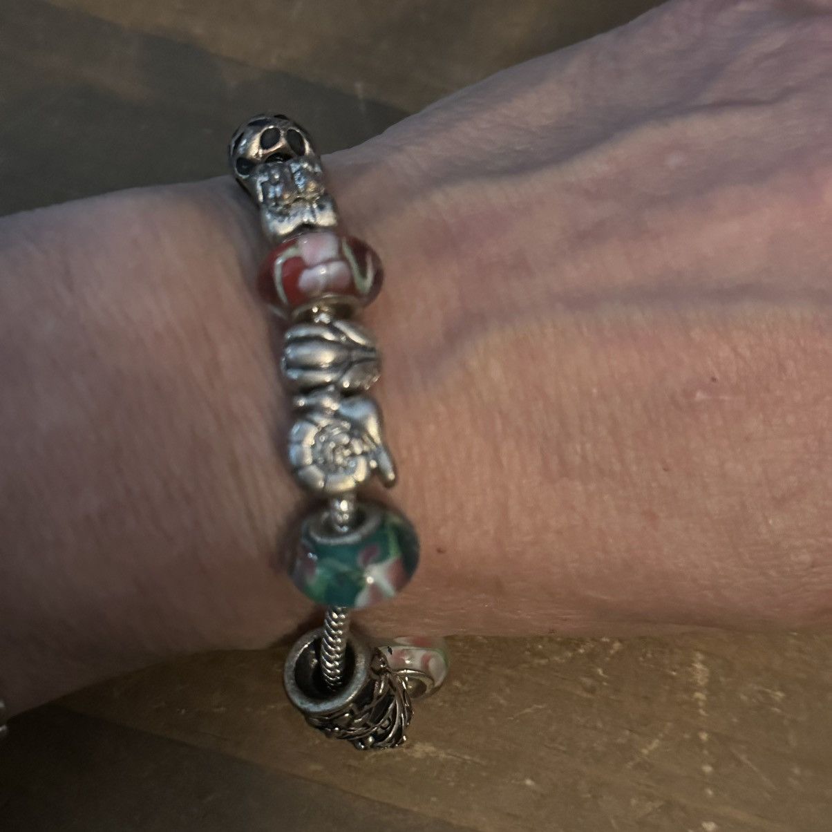 Other Silver tone garden theme sliding charm bracelet Size ONE SIZE - 2 Thumbnail