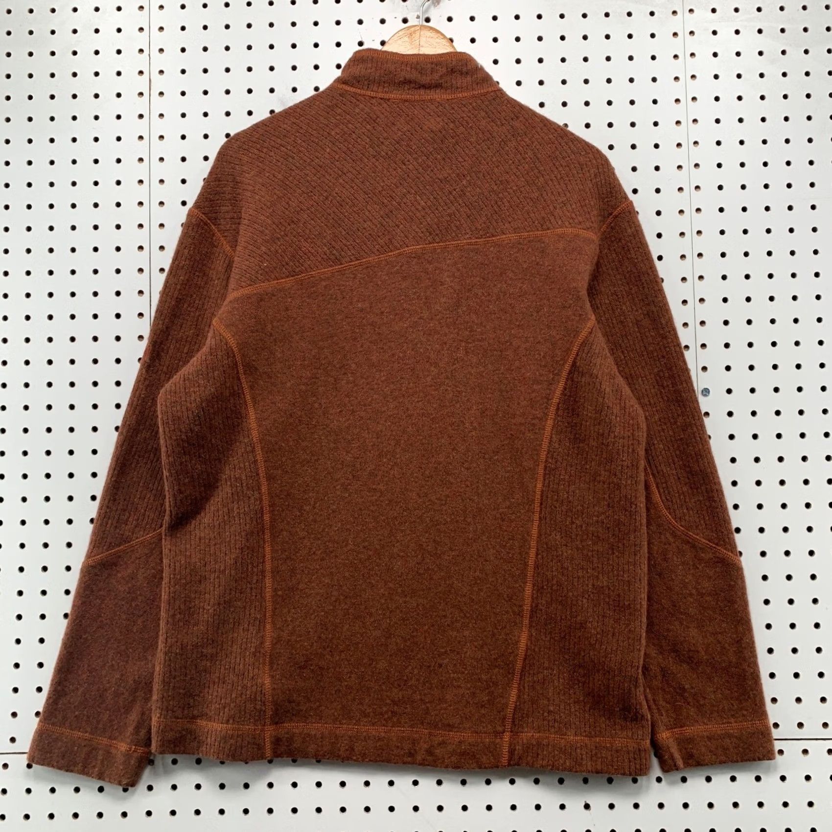 Mountain Hardwear Mountain Hardwear Pullover Mock Neck Quarter Zip Mens L Rust Orange Wool Blend Size US L / EU 52-54 / 3 - 2 Thumbnail