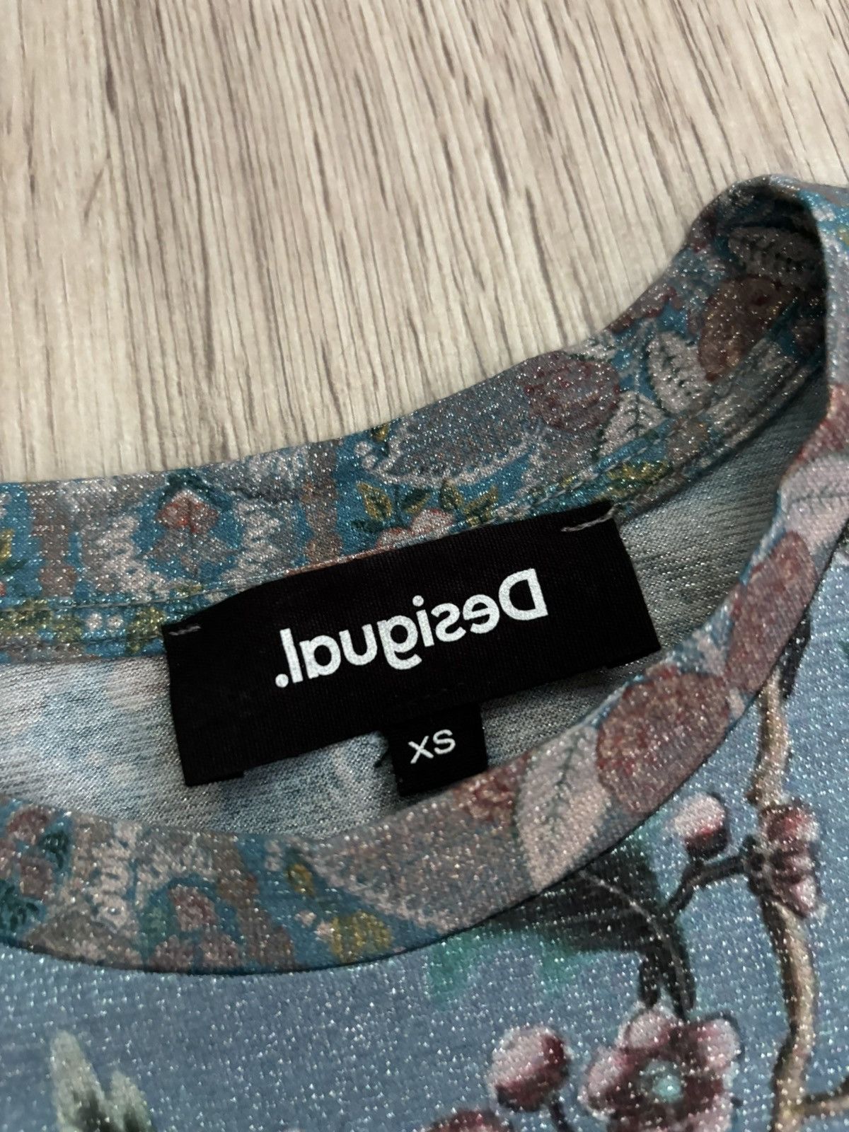 Desigual Desigual Filipa Glossy Art Collage Print Tshirt Size XS / US 0-2 / IT 36-38 - 7 Thumbnail