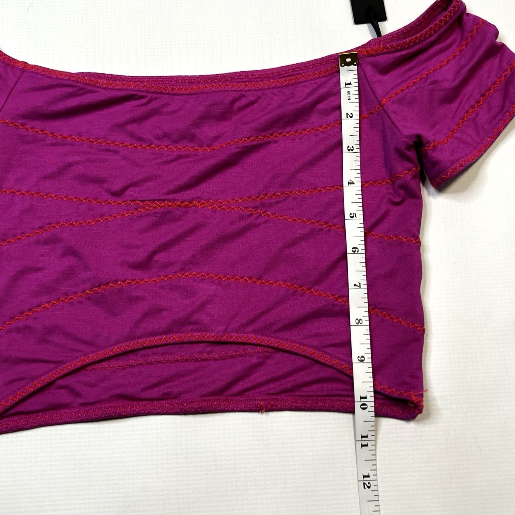 Vintage VINTAGE HOUSE OF HARLOW REVOLVE Off the Shoulder Crop Top S Pink Embroidered Shirt Womens Size S / US 4 / IT 40 - 4 Thumbnail