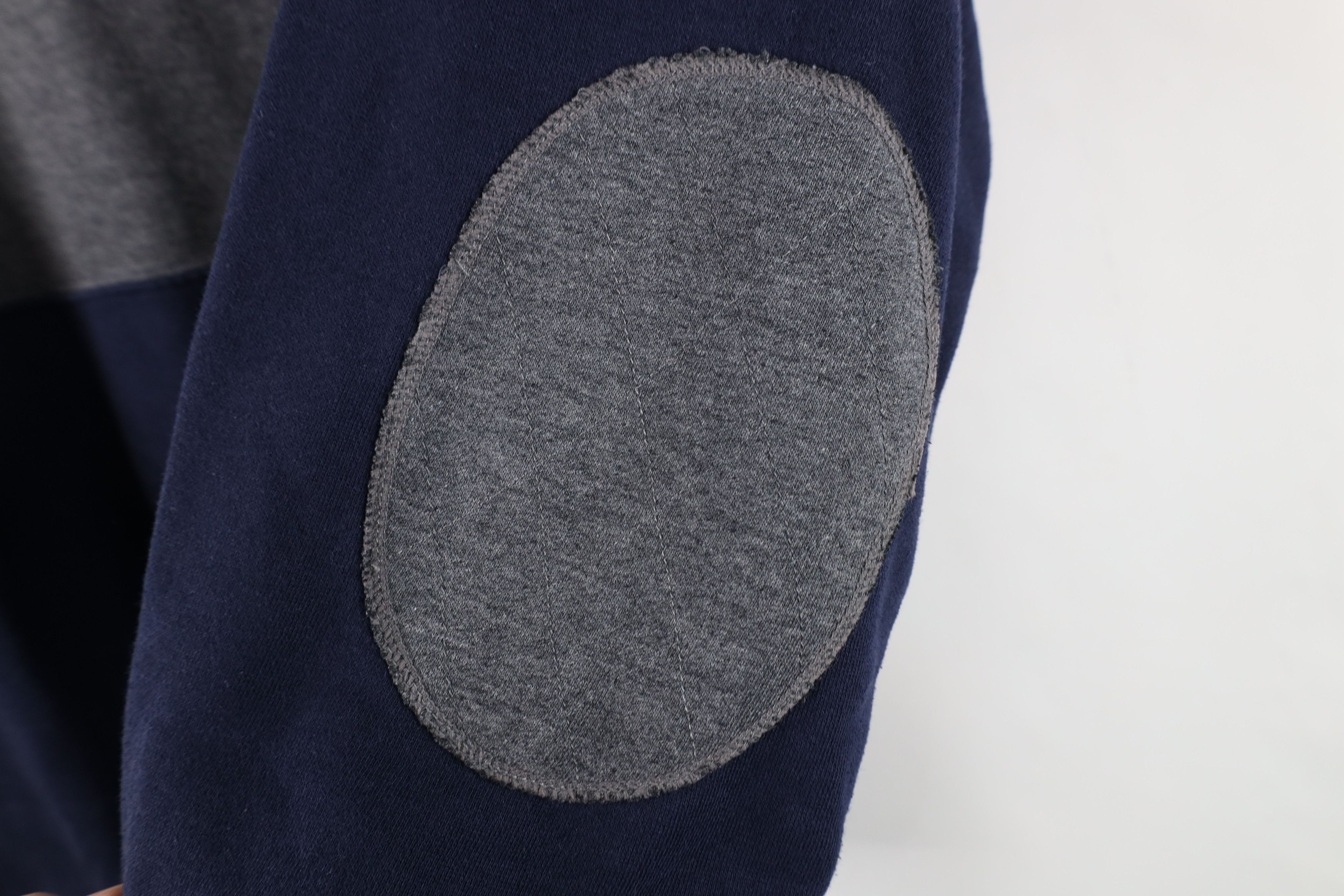 Vintage Vintage 90s Streetwear Block Elbow Patch Cut Off Sweatshirt Size US M / EU 48-50 / 2 - 6 Thumbnail