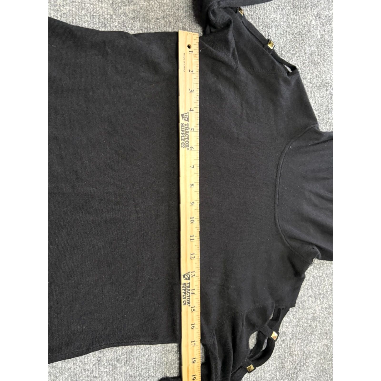 Vintage Questions Sweater Womens L Black Cold Shoulder Pullover Cotton Rayon Blend Size L / US 10 / IT 46 - 3 Thumbnail