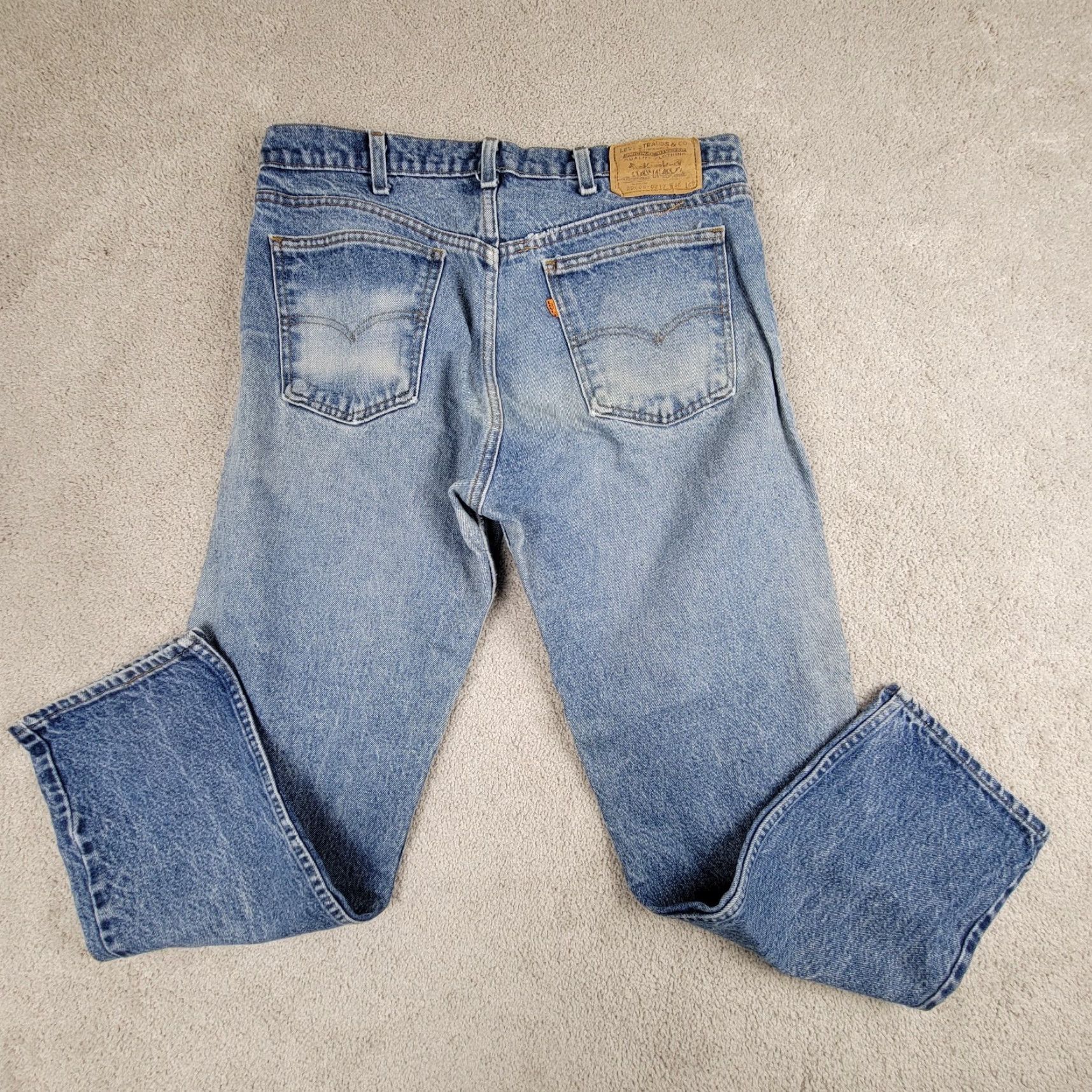 VINTAGE Levi's 585 Jeans Mens 36x29 Orange Tab Straight Leg Light Wash Denim Jeans 5-Pocket Design Regular Blue USA 80s 90s Retro American Mens Jeans