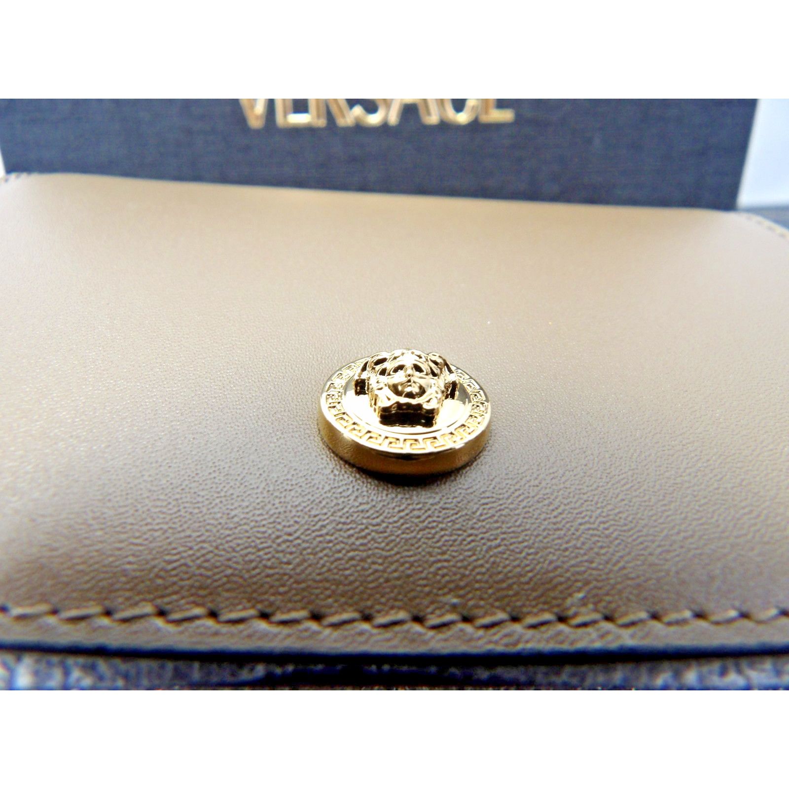 Versace VERSACE GREEN LEATHER GOLD MEDUSA LOGO TRIFOLD WALLET Size ONE SIZE - 14 Thumbnail