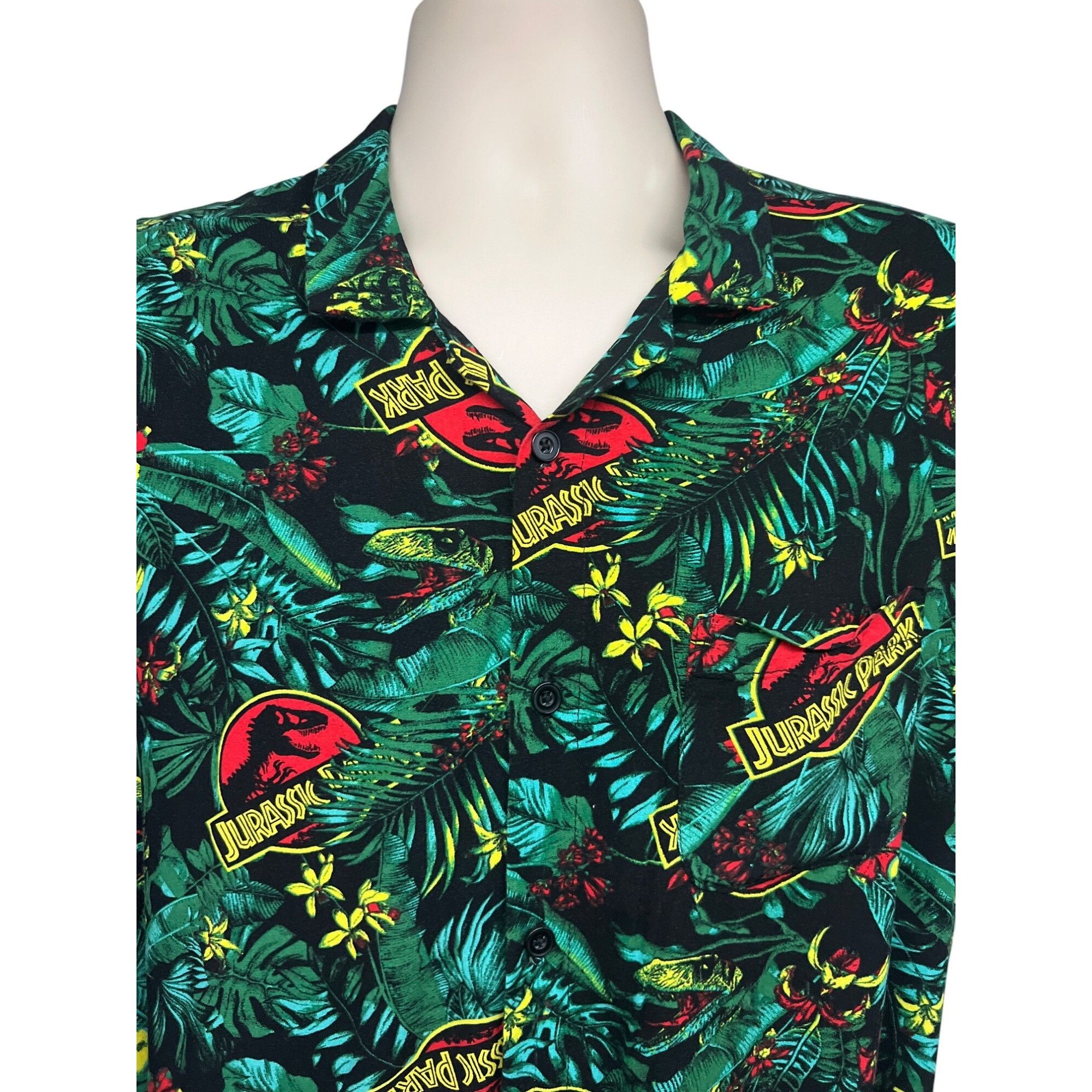 Vintage Jurassic Park Mens Classic Logo All Over Hawaiian Print Butt Size US M / EU 48-50 / 2 - 4 Thumbnail