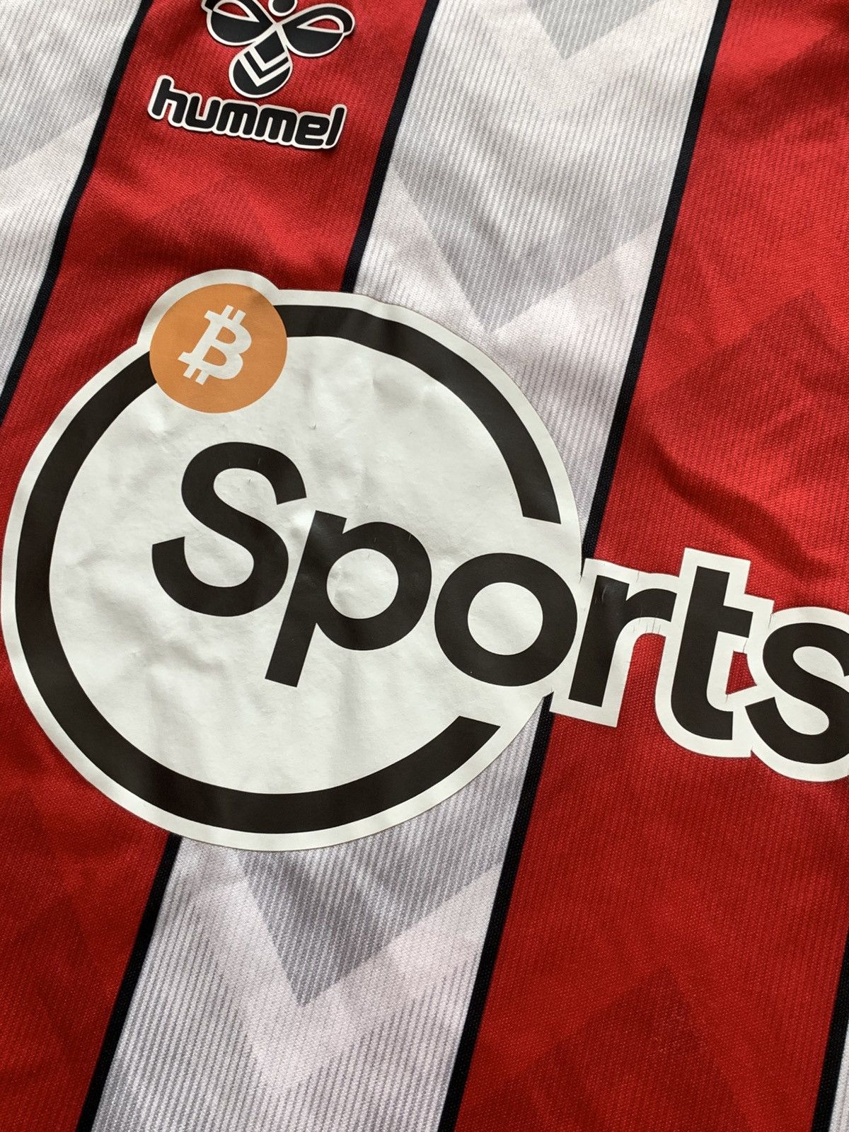 Hummel 🔥HUMMEL SOUTHAMPTON 2021/22 HOME SOCCER SHIRT Size US L / EU 52-54 / 3 - 6 Thumbnail