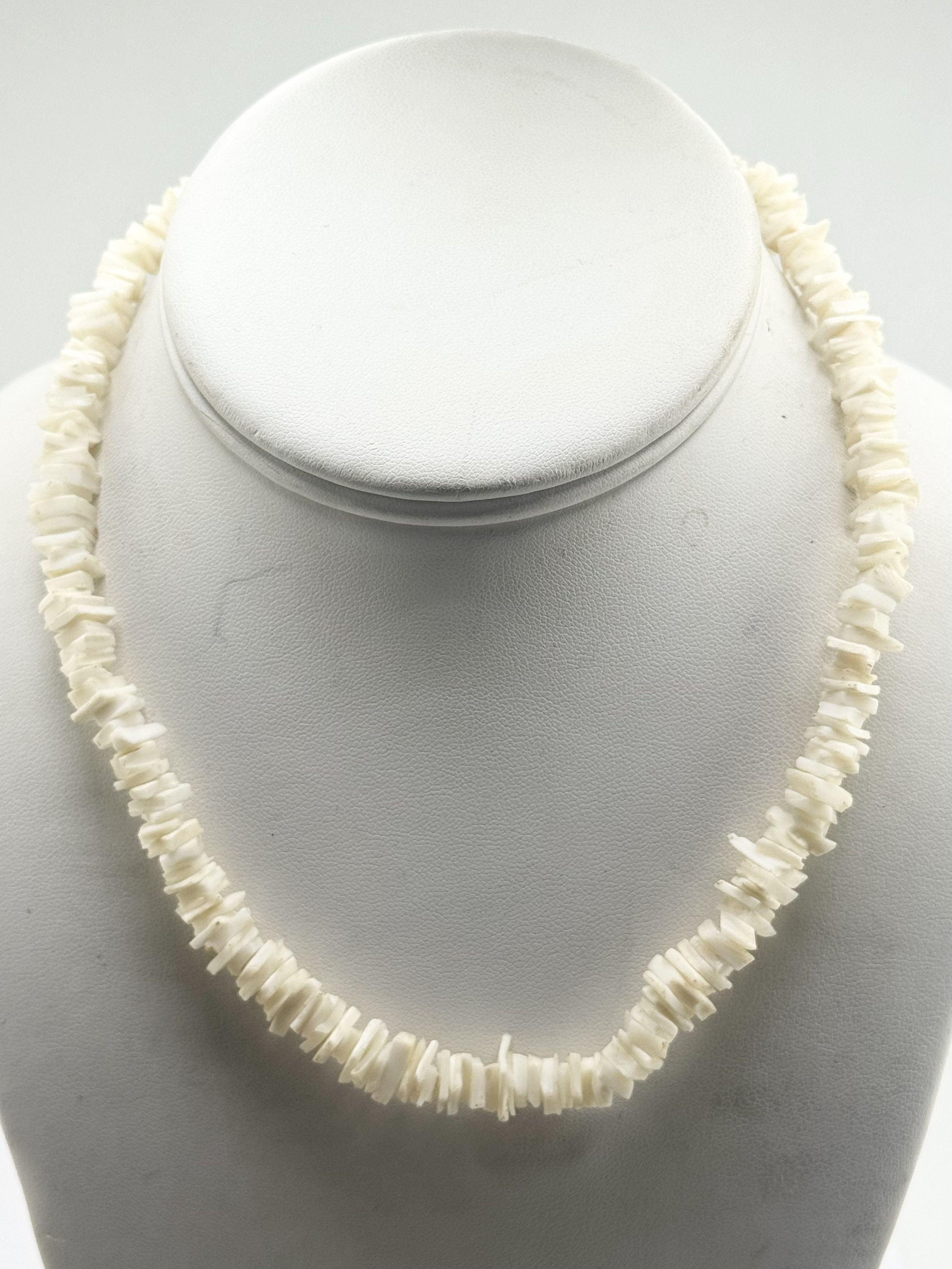 Vintage Vintage puka Shell collar beaded necklace Size ONE SIZE - 1 Thumbnail