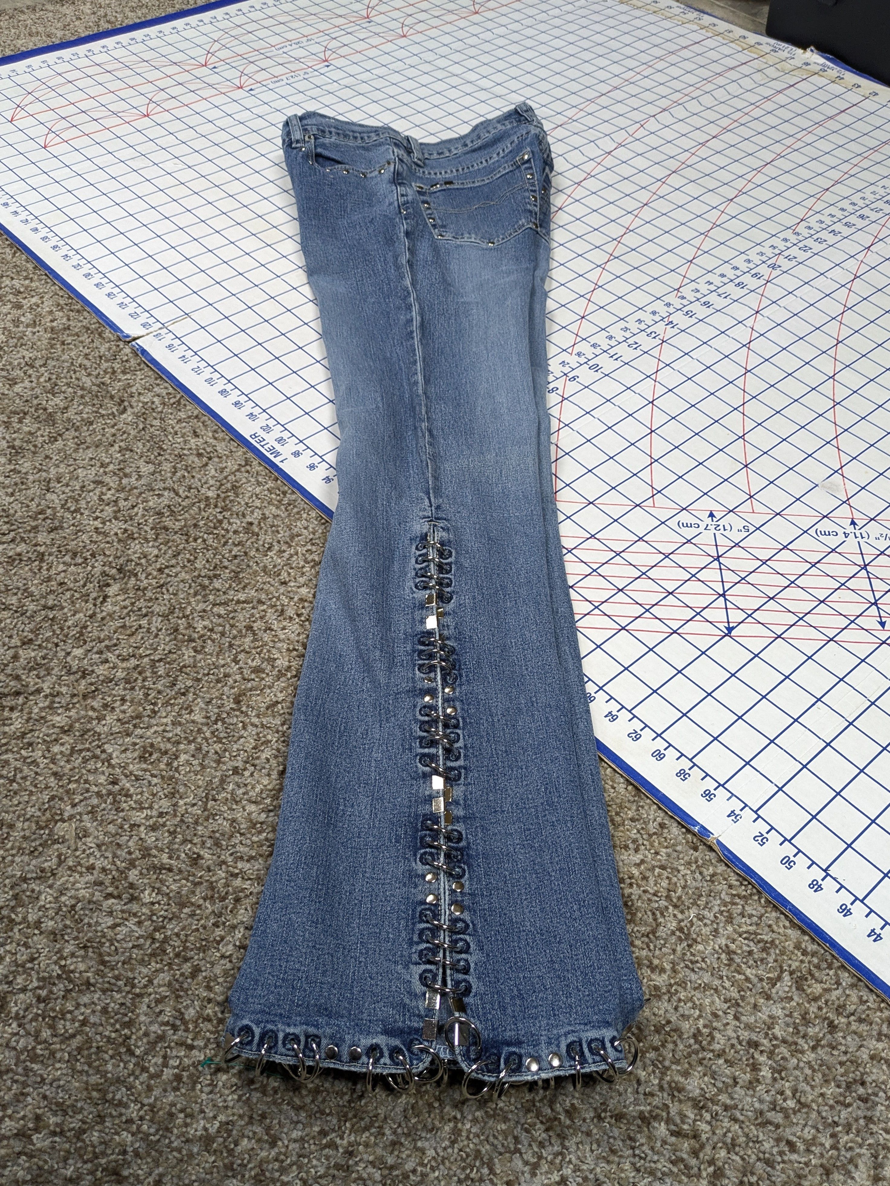 Japanese Brand Vintage Pierced Studded Emo Punk Flared Jeans by Fox size 1 Size 27" / US 4 / IT 40 - 6 Thumbnail