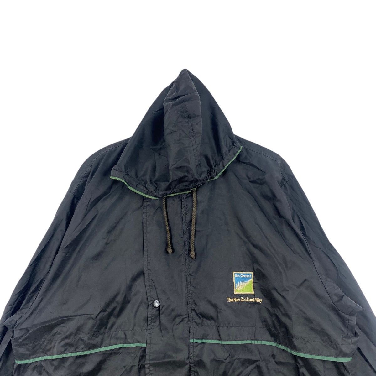 Vintage Vintage TAHI NEW ZEALAND Hooded Black Windbreaker Coach Size US M / EU 48-50 / 2 - 2 Thumbnail