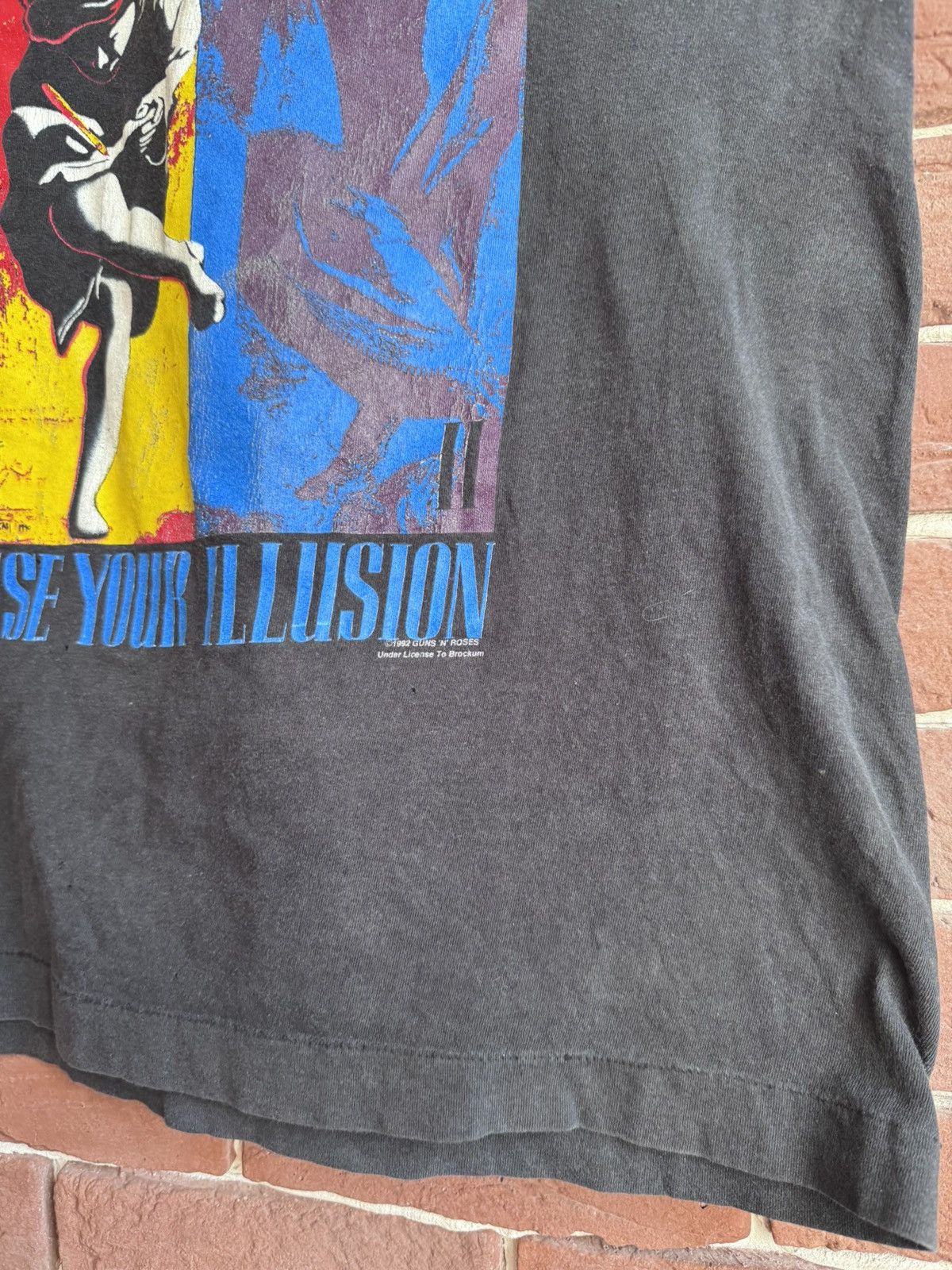 Band Tees VINTAGE 90s GUNS N ROSES USE YOUR ILLUSION TOUR BAND TSHIRT Size US XL / EU 56 / 4 - 3 Thumbnail