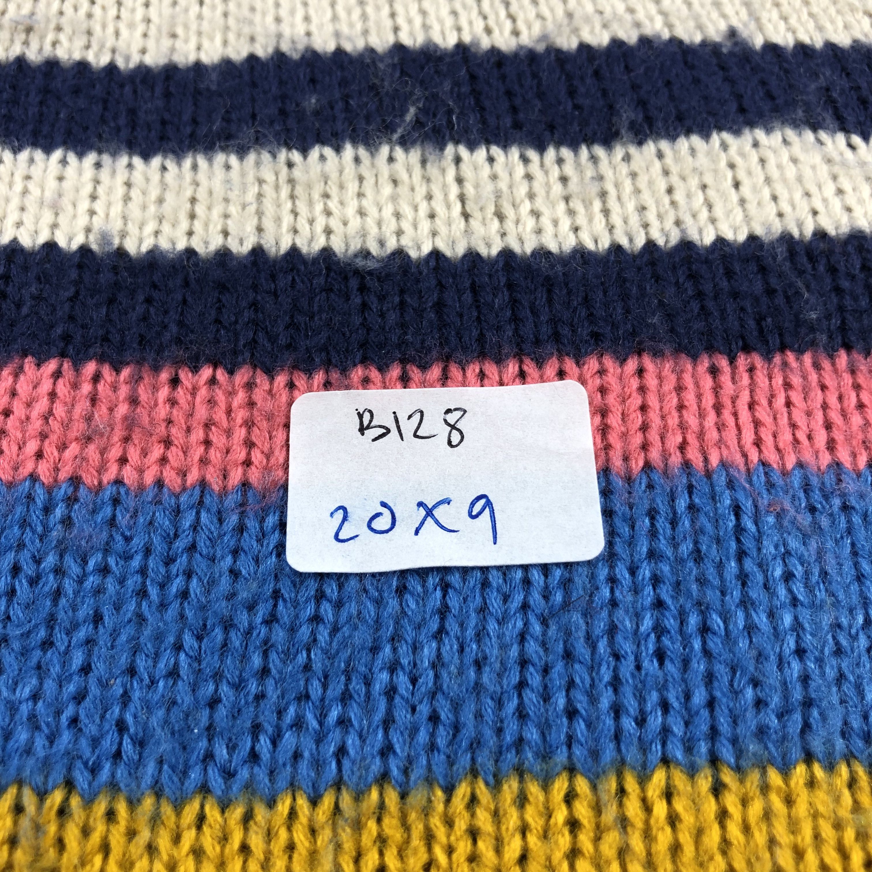 Vintage Striped Bobble Beanie Snowcap Snow Hat B128 Size ONE SIZE - 5 Thumbnail