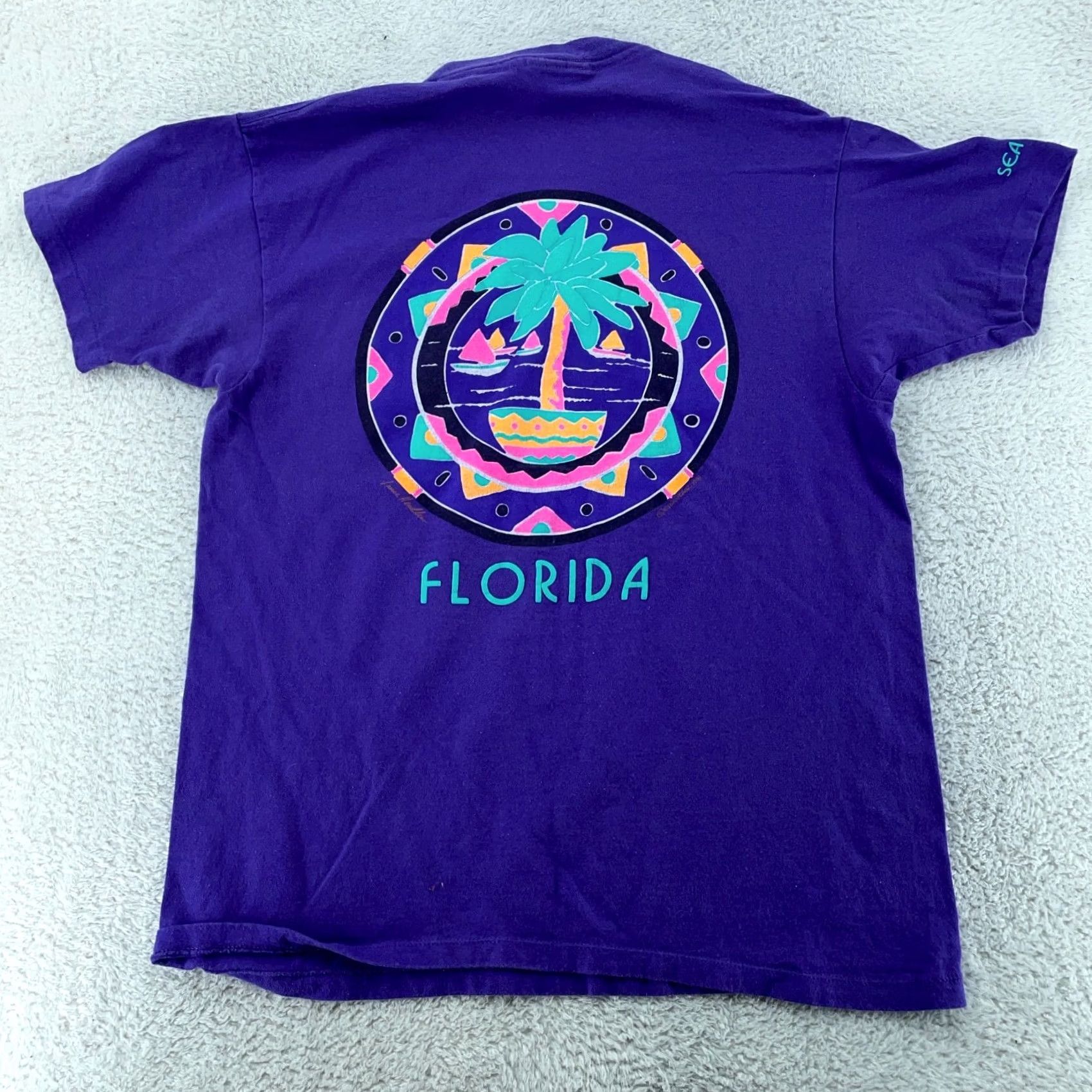 Vintage VINTAGE Eyecatcher Florida Seaworld Artwork T-Shirt Mens Large Purple Lightweight Short Sleeve Crew Neck Beach Surf Skate Beachwear Apparel Shirts Size US L / EU 52-54 / 3 - 2 Thumbnail