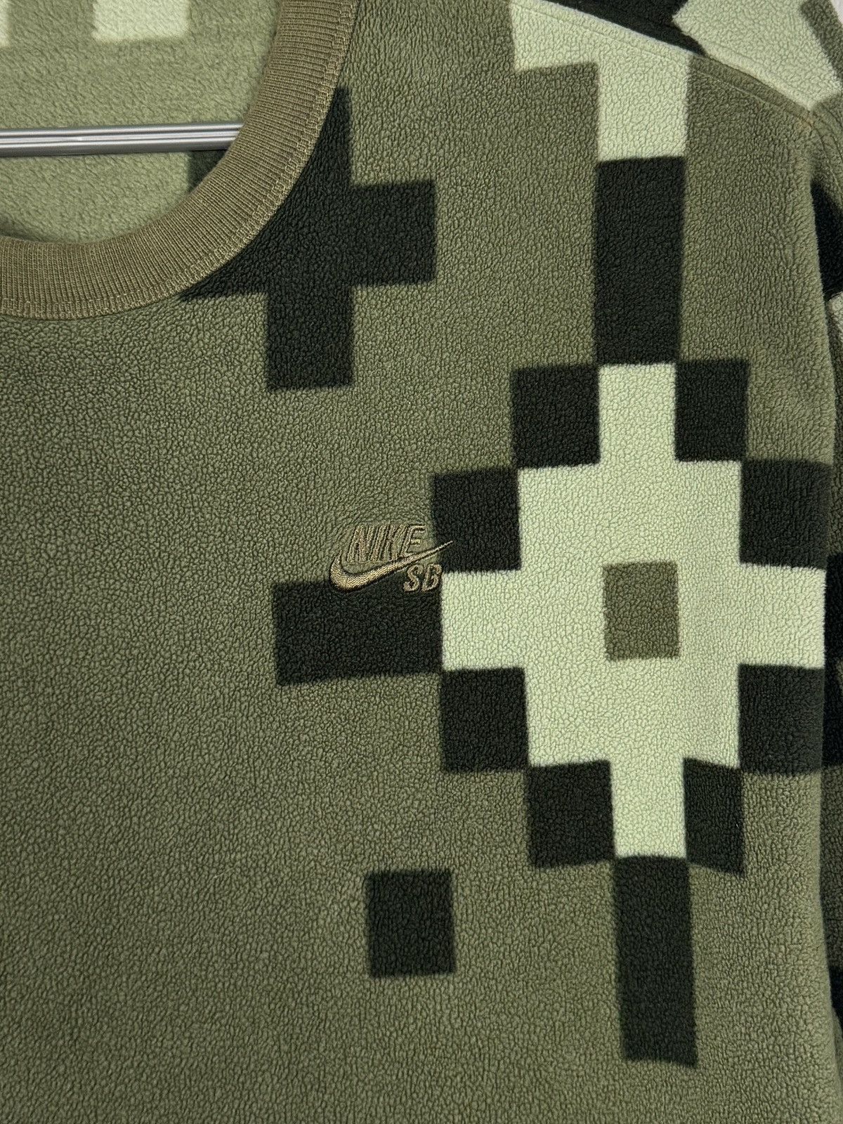 Nike Nike SB Pixel Camo Fleece Sweatshirt Green Pullover Size S Size US S / EU 44-46 / 1 - 6 Thumbnail