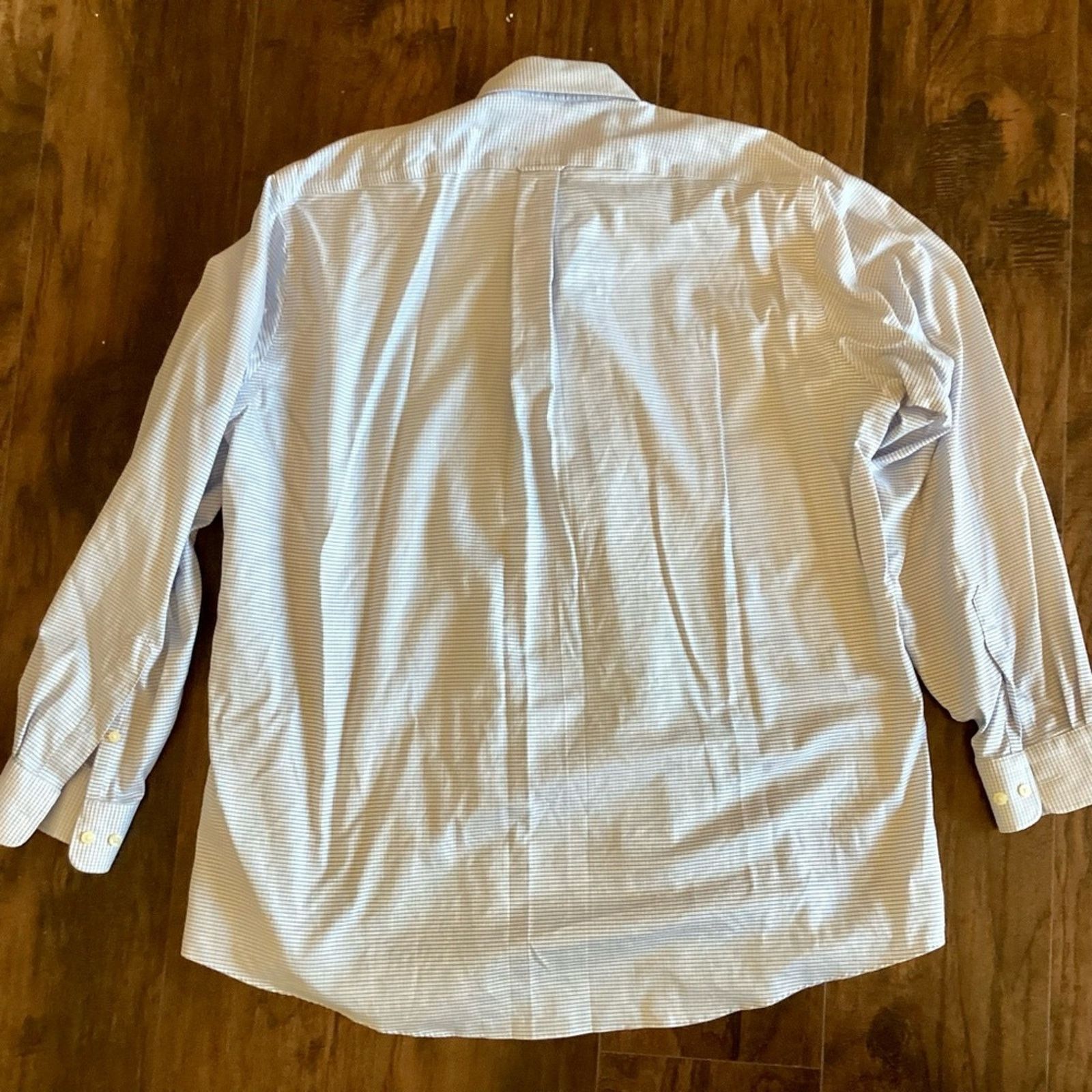 Kirkland Signature Kirkland Signature Button Down Size US XL / EU 56 / 4 - 6 Thumbnail