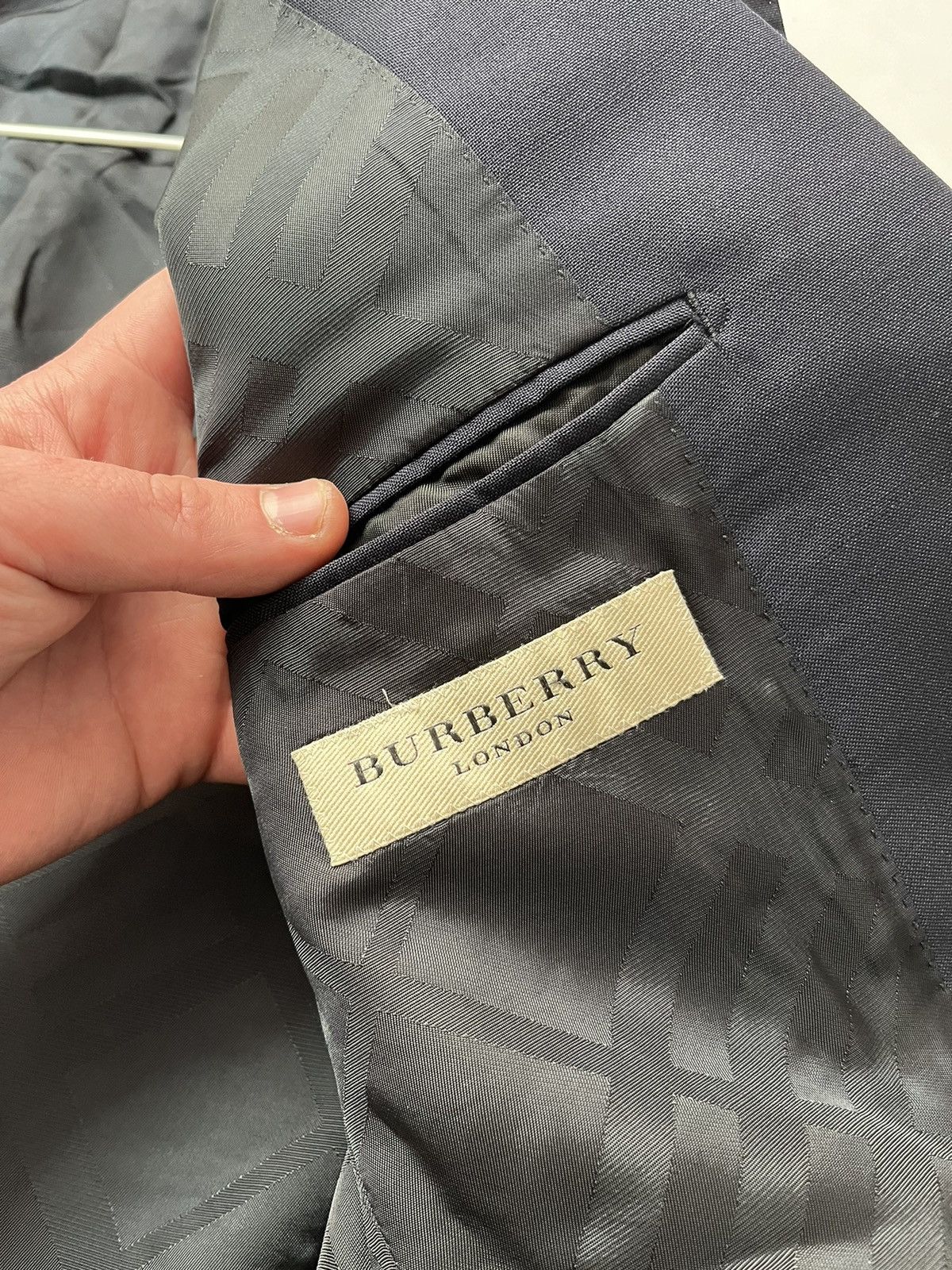 Burberry Burberry London men wool classic suit Size 52L - 11 Thumbnail