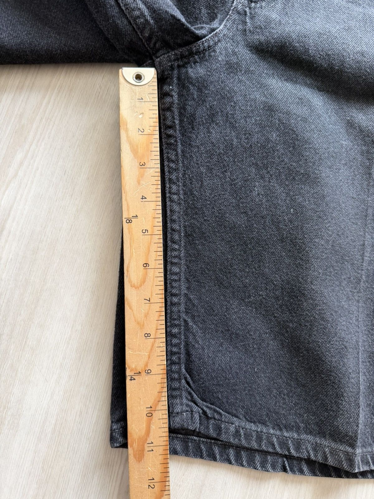Levi's Vintage 90s Levis Black Denim Shorts Sz 38 Made In Mexico Size US 38 / EU 54 - 4 Thumbnail