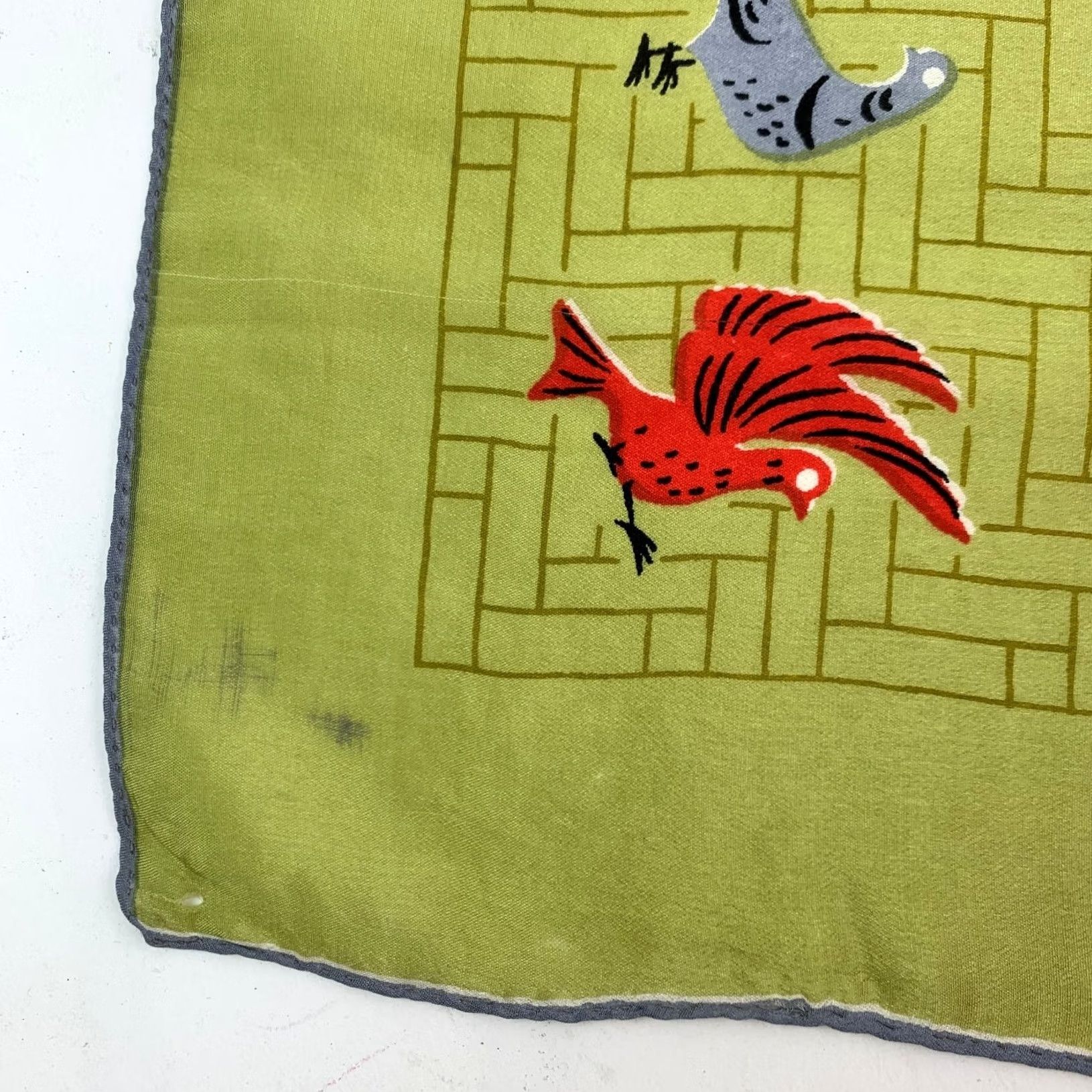 MCM VINTAGE Tammis Keefe Handkerchief Green Birds MCM Designer Women Handkerchief 16" x 16" Birds Geometric Size ONE SIZE - 3 Thumbnail