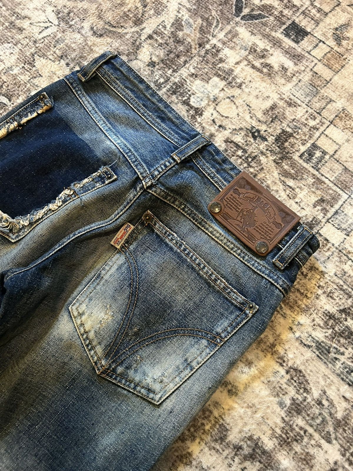 Dolce & Gabbana Dolce and Gabbana Boyfriend Jeans Size US 26 / EU 42 - 4 Thumbnail