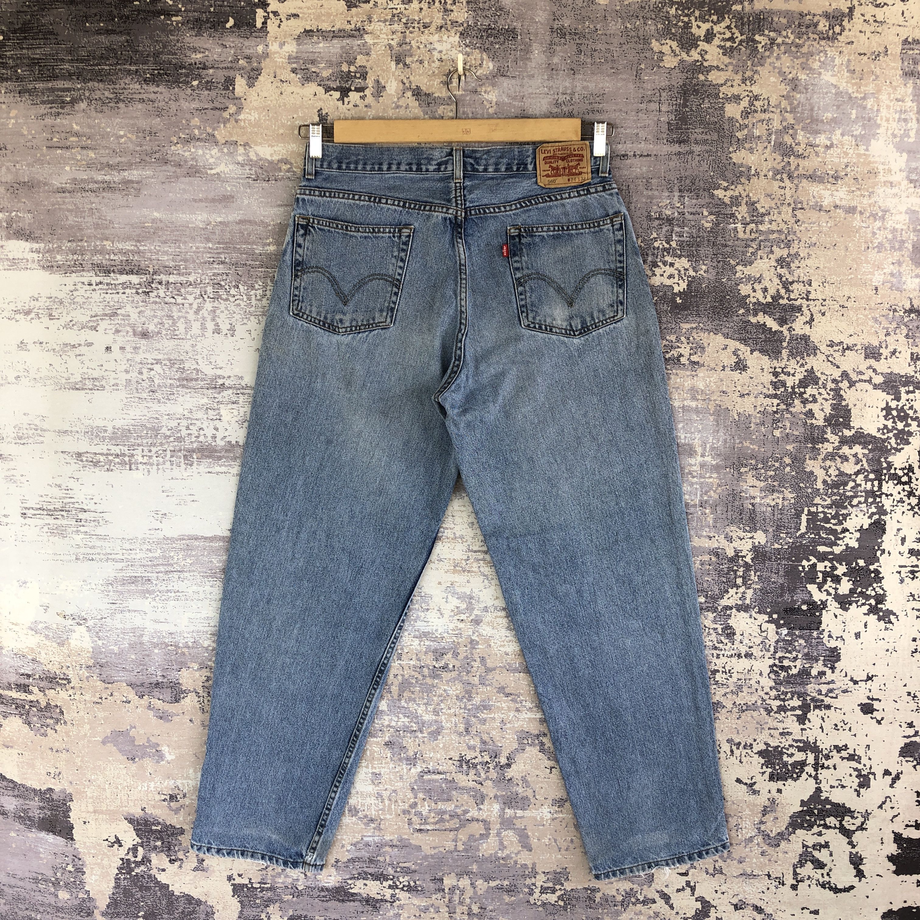 Levi's Vintage Levis 560 Baggy Jeans Levi's Faded Light Wash Denim Size US 34 / EU 50 - 2 Thumbnail