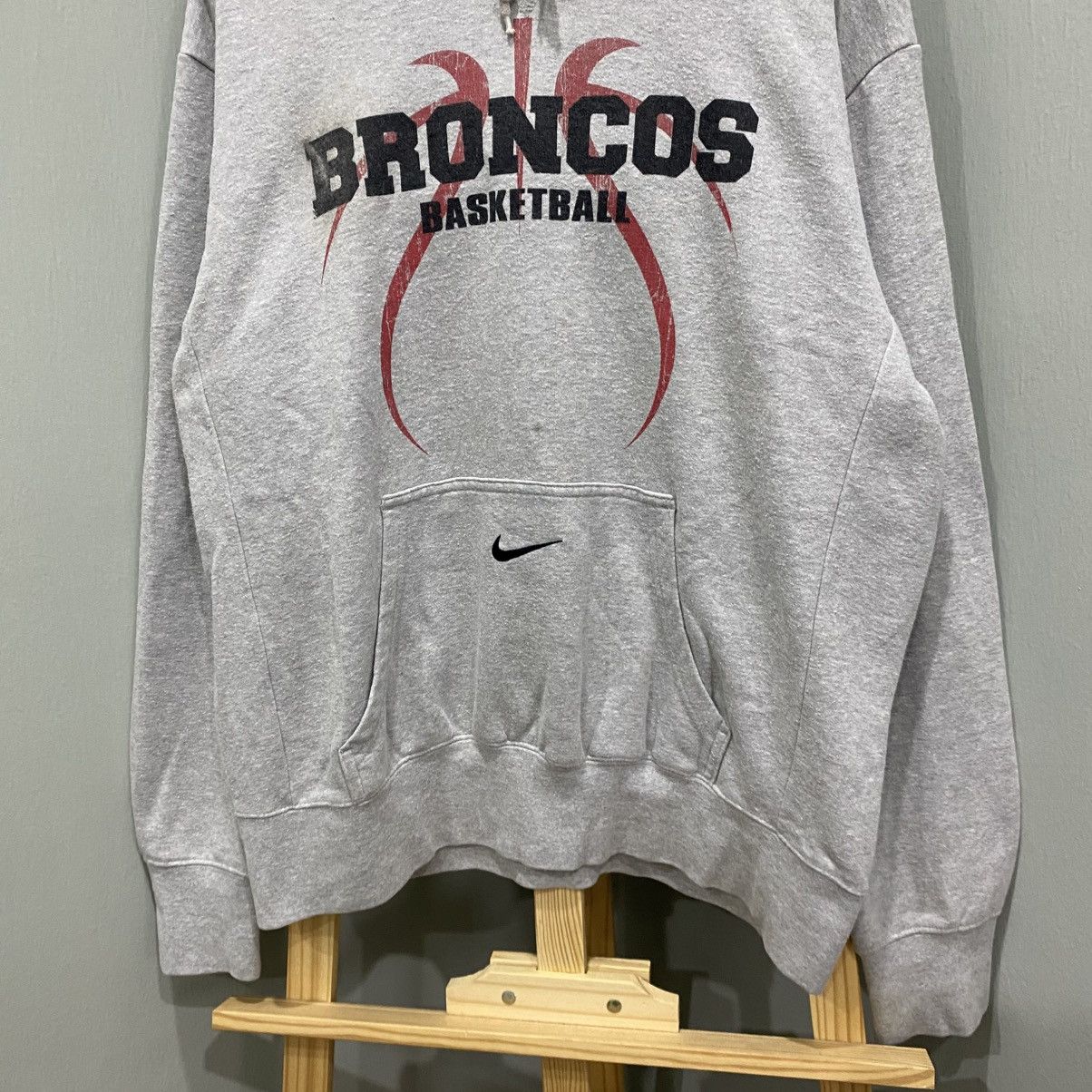 Nike NIKE Center Swoosh Broncos Basketball Hoodie Grey Size US L / EU 52-54 / 3 - 4 Thumbnail