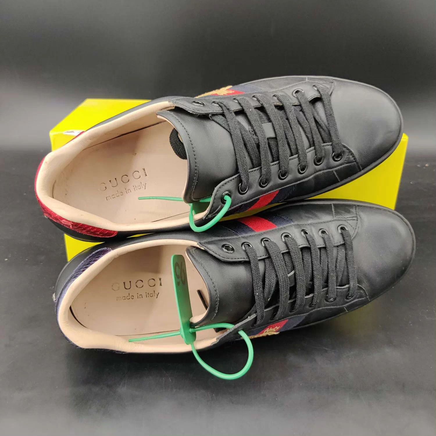 Gucci Gucci Ace Black Embroidered Bee 9.5 Like New Size US 9.5 / EU 42-43 - 4 Thumbnail