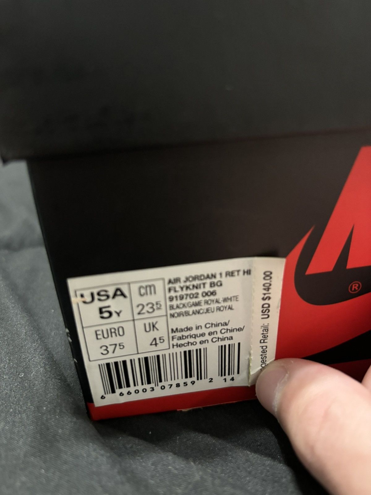 Jordan Brand × Nike Air Jordan 1 Flyknit Royal size 5Y Size US 5 / EU 37 - 3 Thumbnail