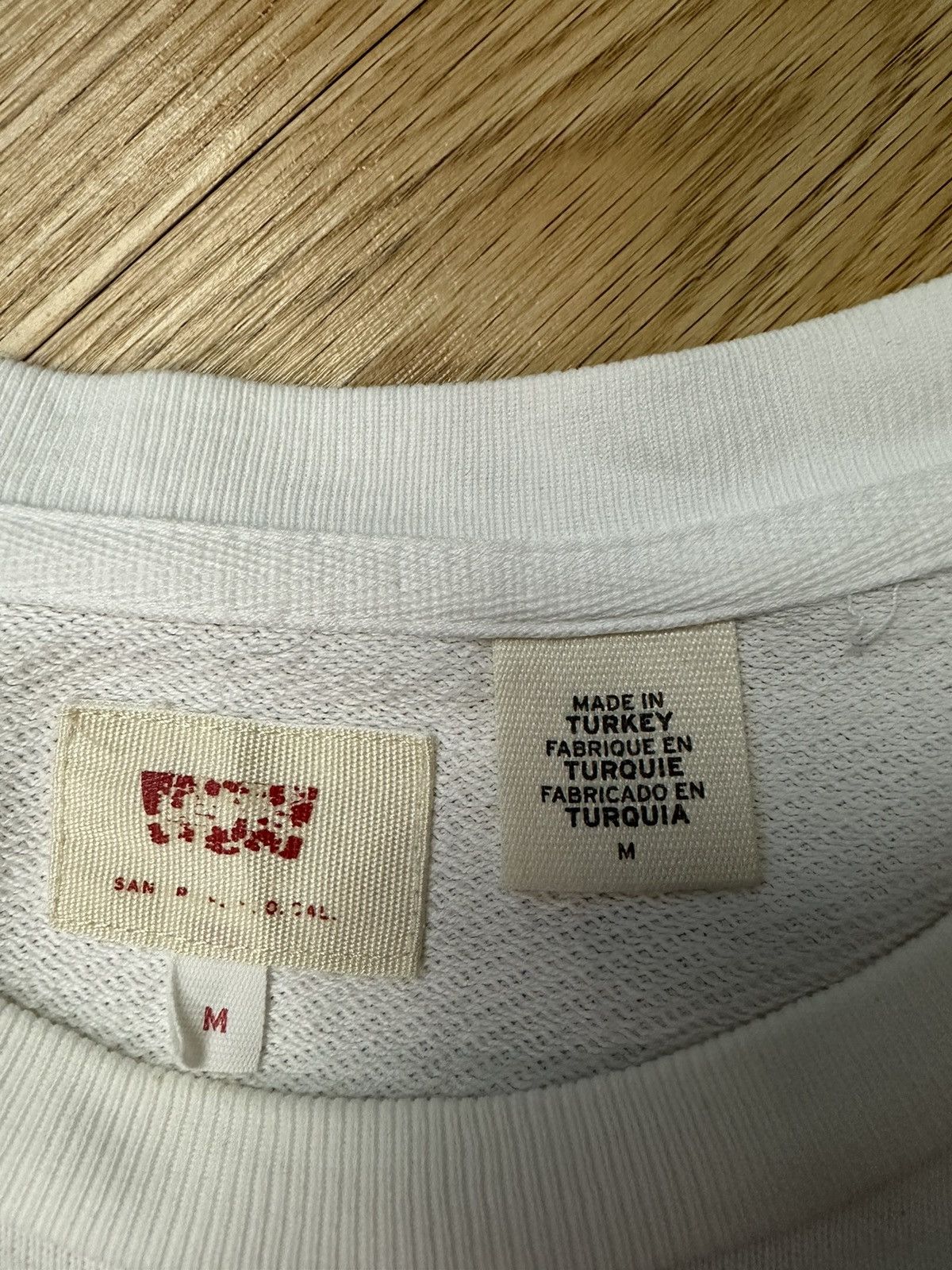 Kaws × Levi's × Peanuts Levis x Peanuts Surfing Bummer Sweatshirt A570 Size US M / EU 48-50 / 2 - 10 Thumbnail