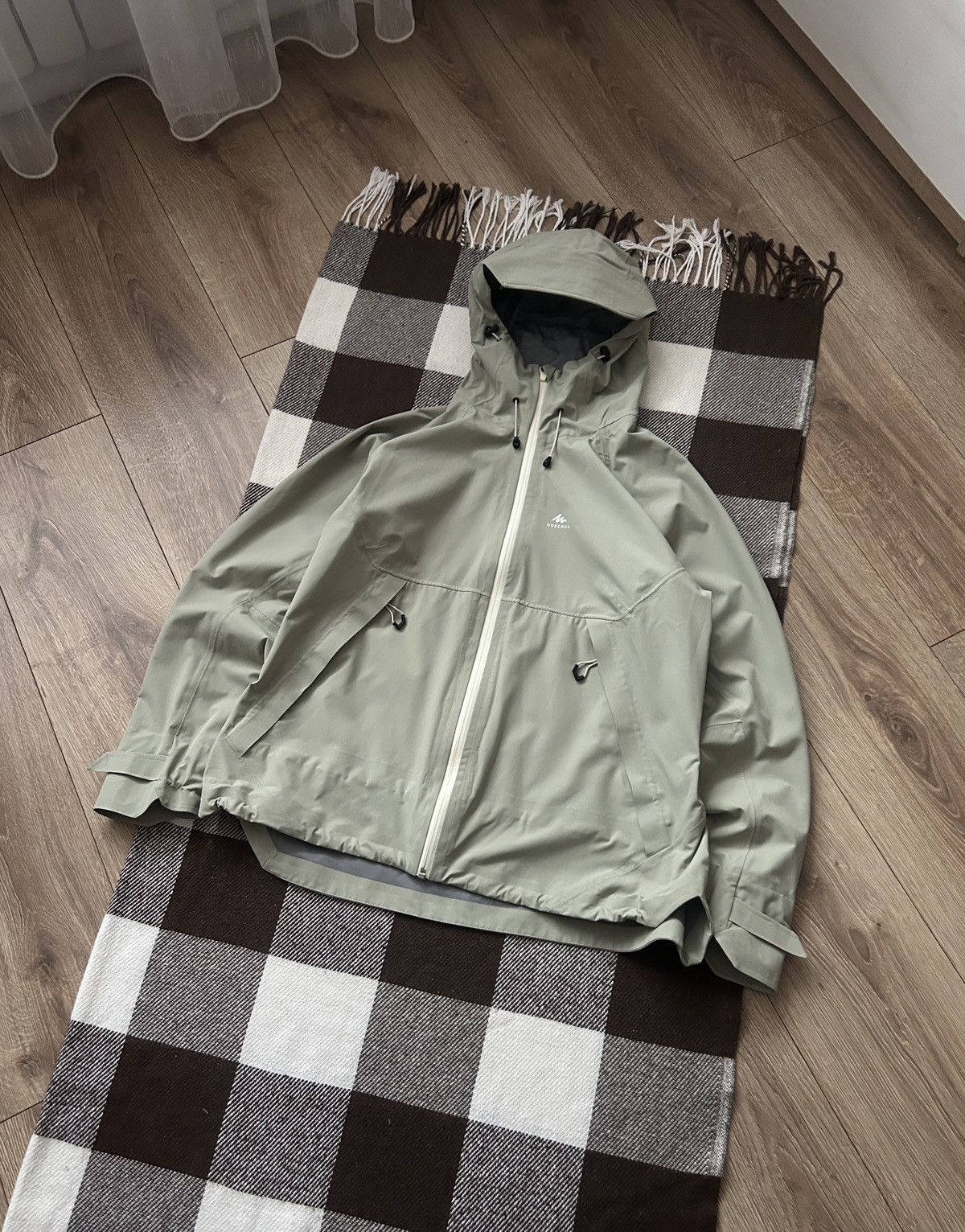 Other Quechua Waterproof beta jacket mens olive grey outdoors Size US M / EU 48-50 / 2 - 1 Thumbnail